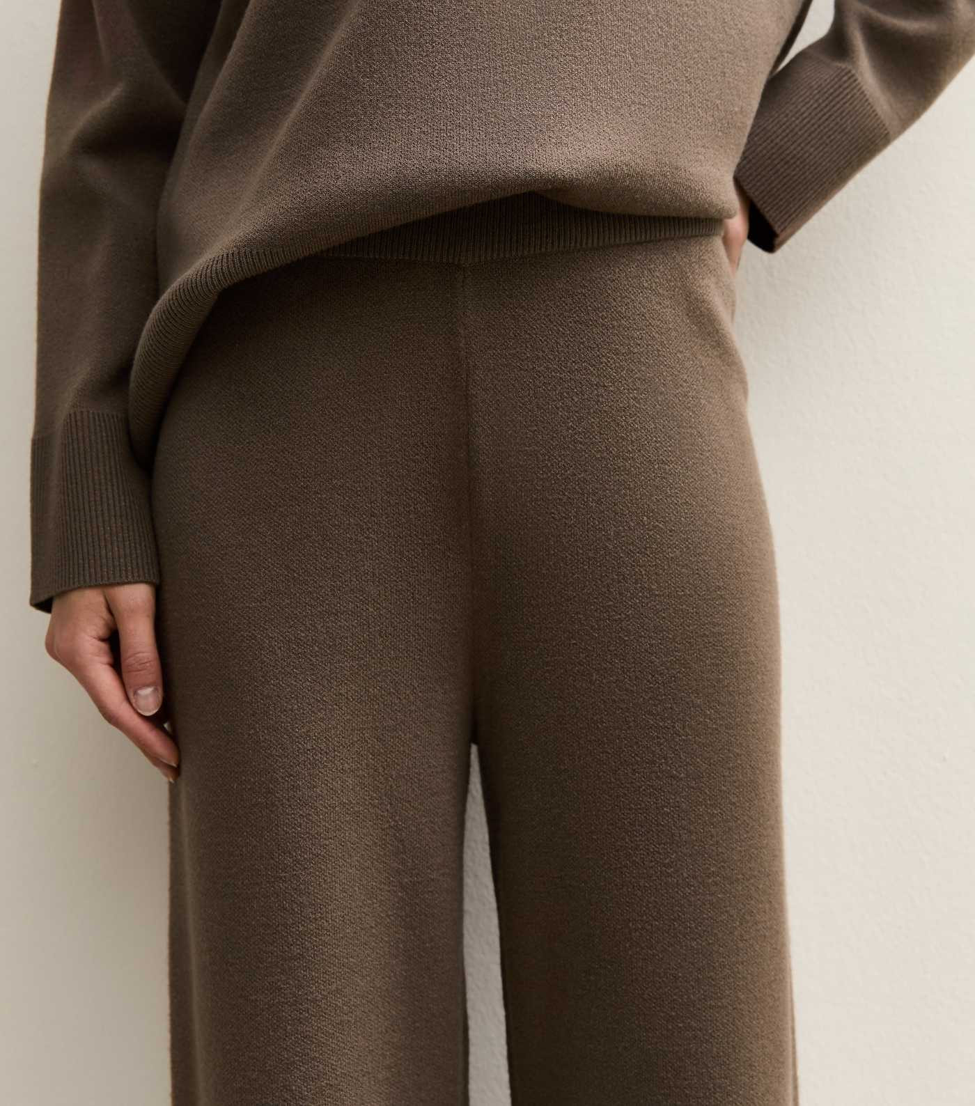 Brown Wide Leg Compact Knit Trousers | New Look | New Look (UK)
