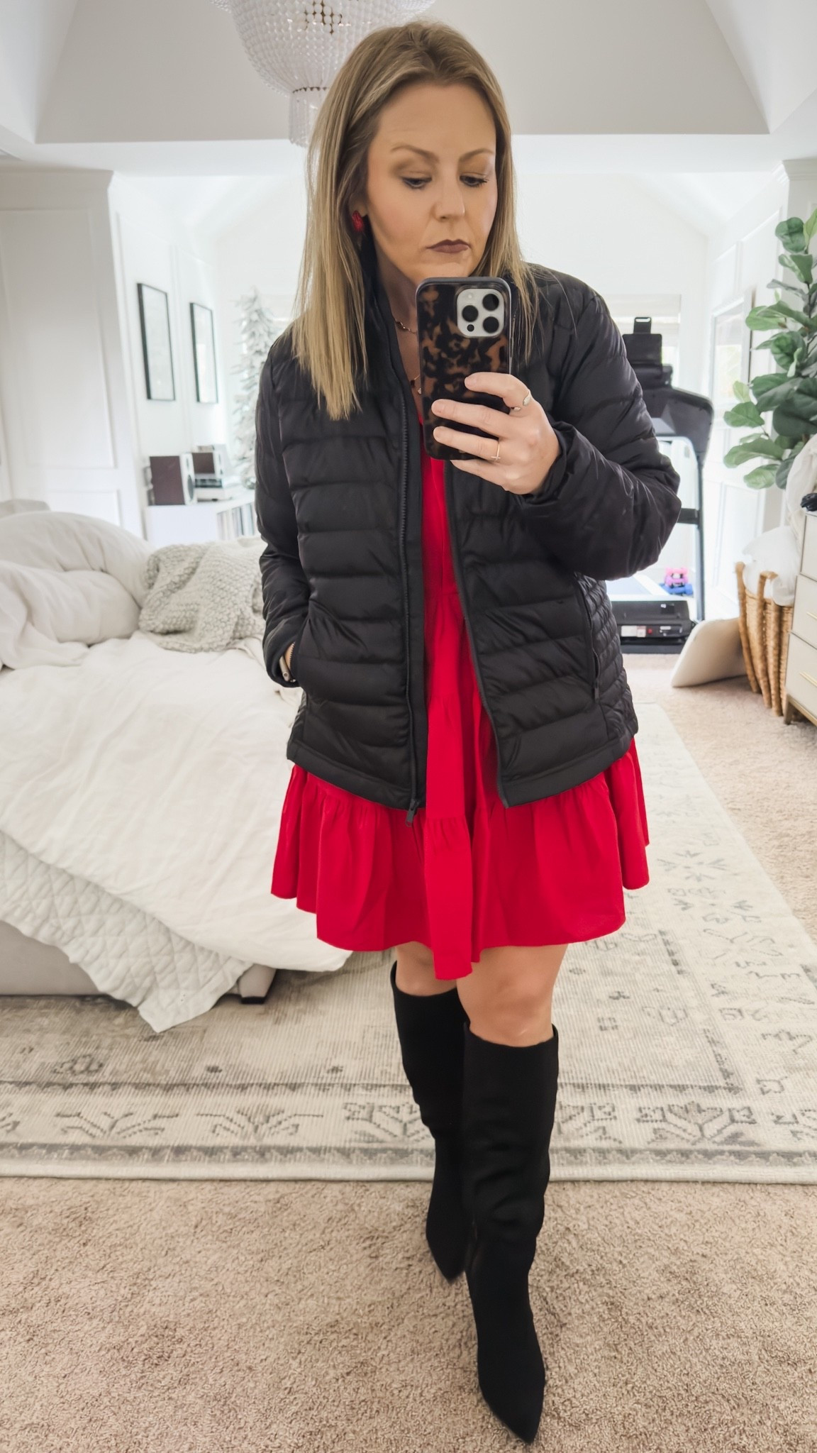 I can’t get over how this quilted, down, packable jacket is SO much like the Patagonia but for $200 less! It’s absolutely wild and the fit is 10/10. This is one size up from my regular size (I’m 5’3” and in a large) — after ordering the medium initially, I ended up sending it back and exchanging it for a size up in the large for room to layer sweaters and sweatshirts. Free shipping, returns, and exchanges. 

#LTKActive #LTKSeasonal #LTKOver40