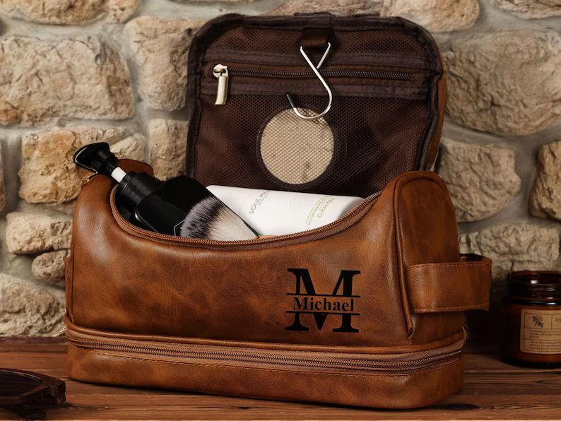 Personalized Leather Toiletry Bagleather Dopp Baggroomsmen - Etsy | Etsy (US)