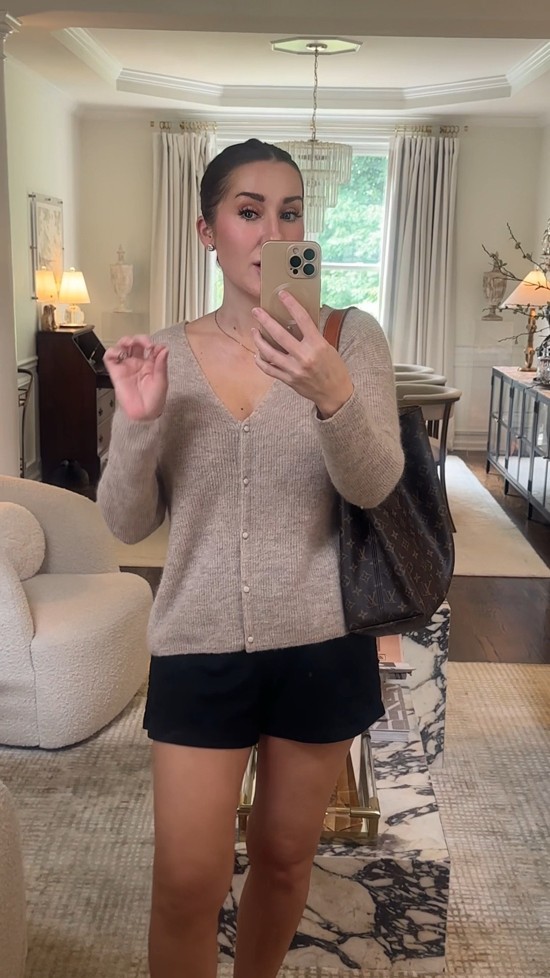 The perfect sweater you’ll have forever.
Great price for cashmere- wear this any time, anywhere, with anything. 💕
Medium

#LTKOver40 #LTKootd