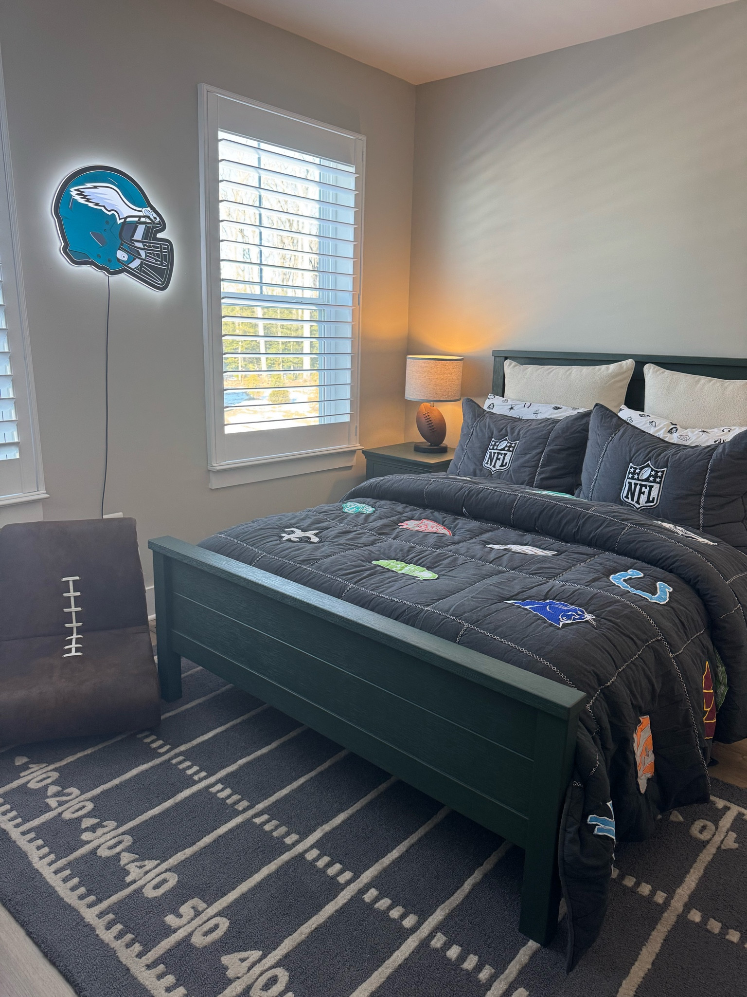 8 year old bedroom 

#LTKHome #LTKKids #LTKMostLoved