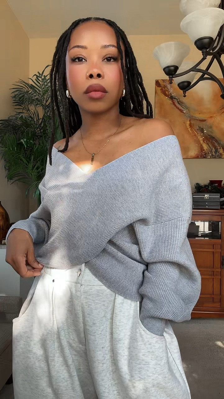 I love this knitted sweater! So versatile and gorgeous when worn off the shoulder. ♥️

#LTKootd #LTKCyberWeek #LTKPetite