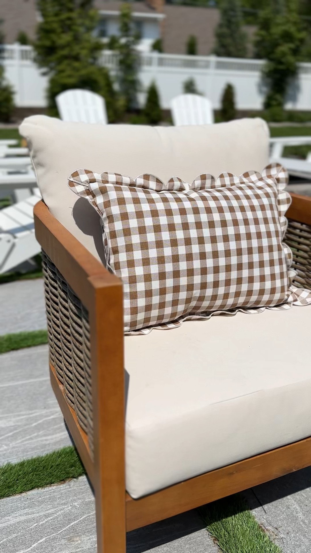 My favorite outdoor plaid pillows

#LTKHome