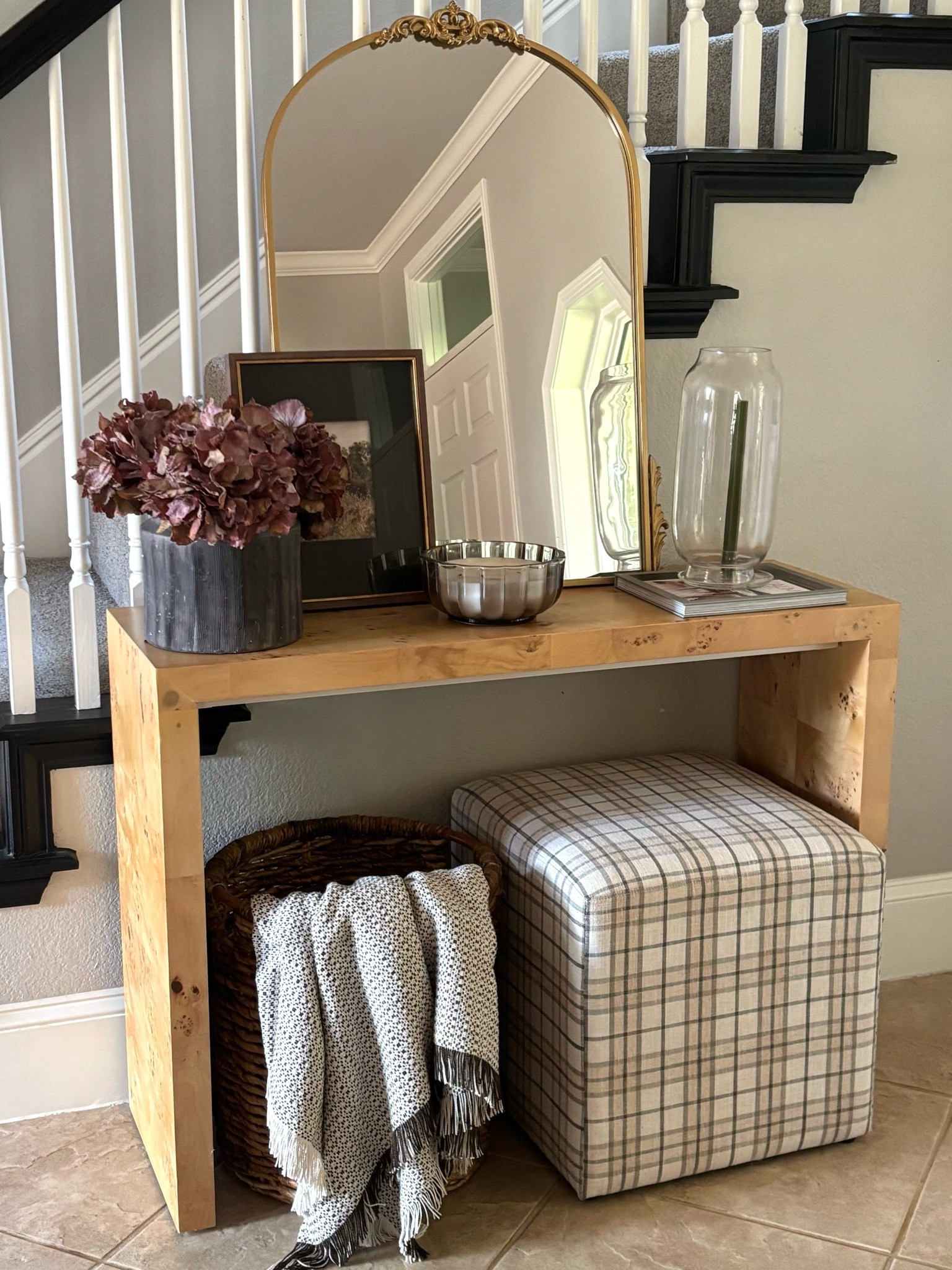 Console table styling!  My favorite upholstered ottoman is back in stock at @Target!

#LTKHome #LTKSeasonal