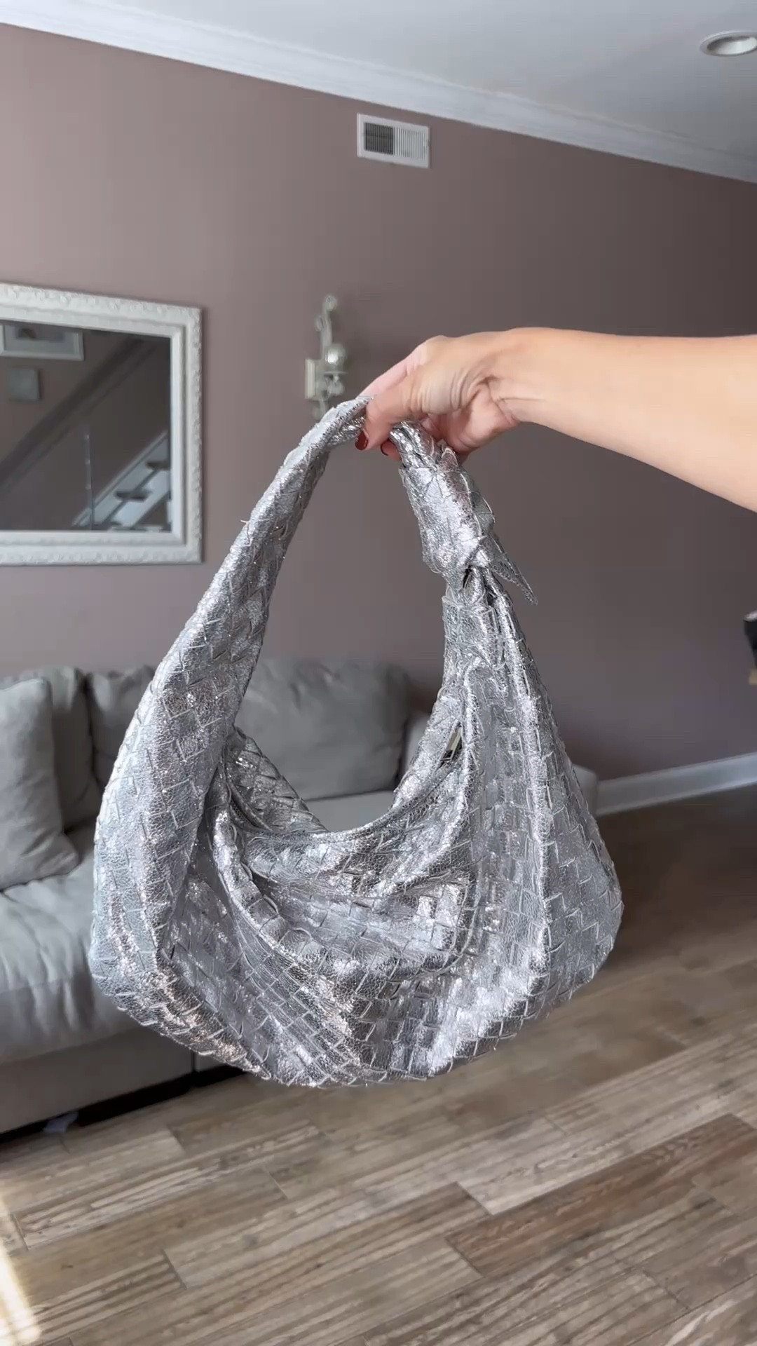 urban Expressions Dollie Hobo - Styled 4 ways

#LTKFindsUnder50 #LTKStyleTip #LTKParties