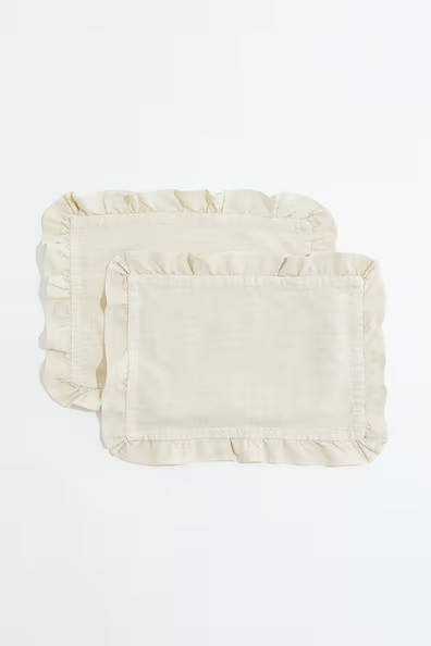 H & M - 2-pack frill-trimmed place mats - Beige | H&M (UK, MY, IN, SG, PH, TW, HK)