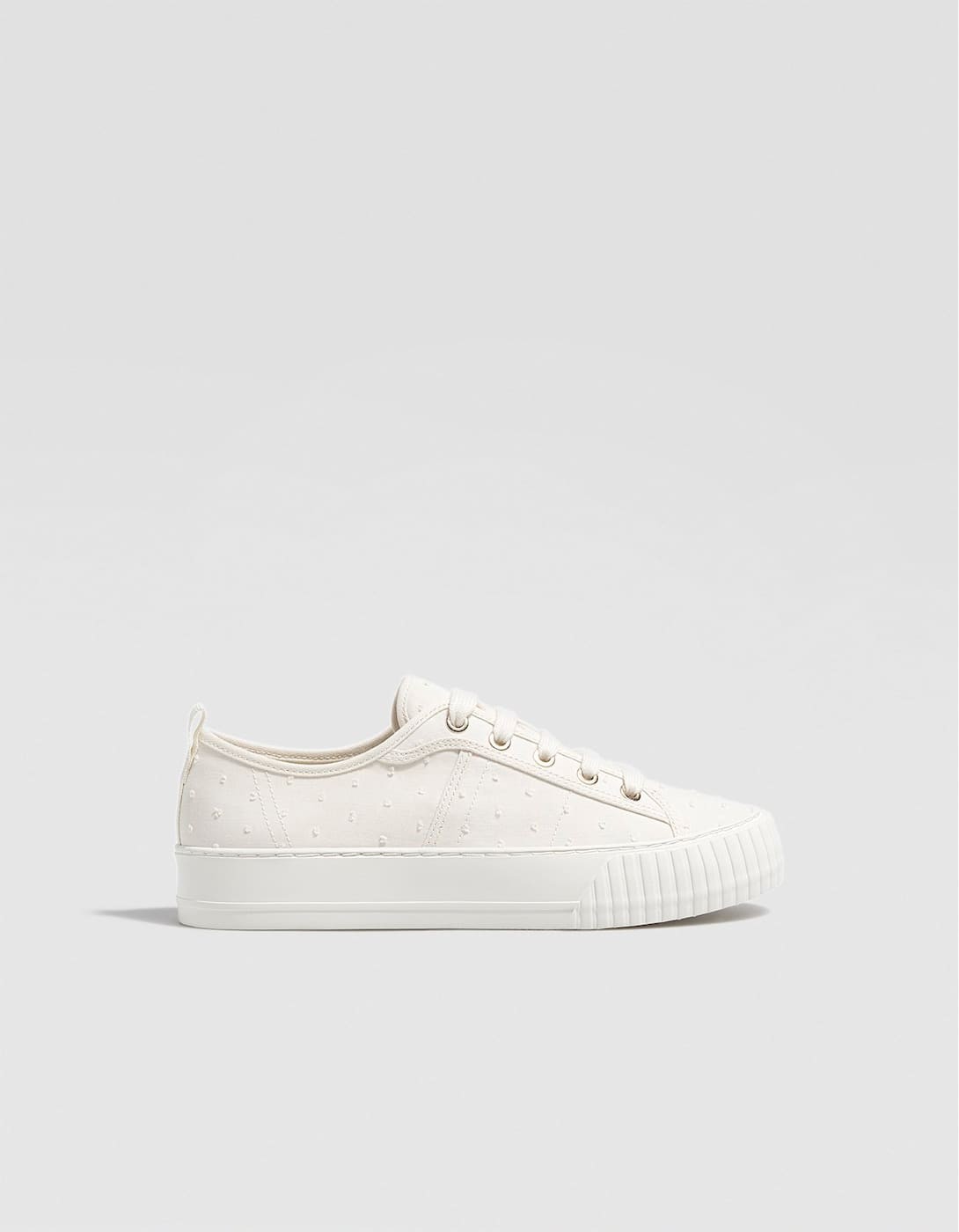 Mini polka dot flatform trainers | Stradivarius (UK)