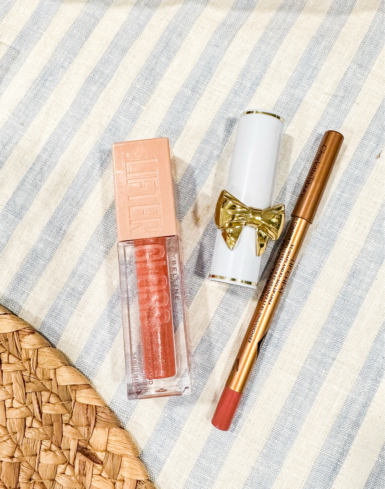 The perfect pink nude lip combo! 💄💋 #lipstick #makeup #nudelip 

#LTKBeauty