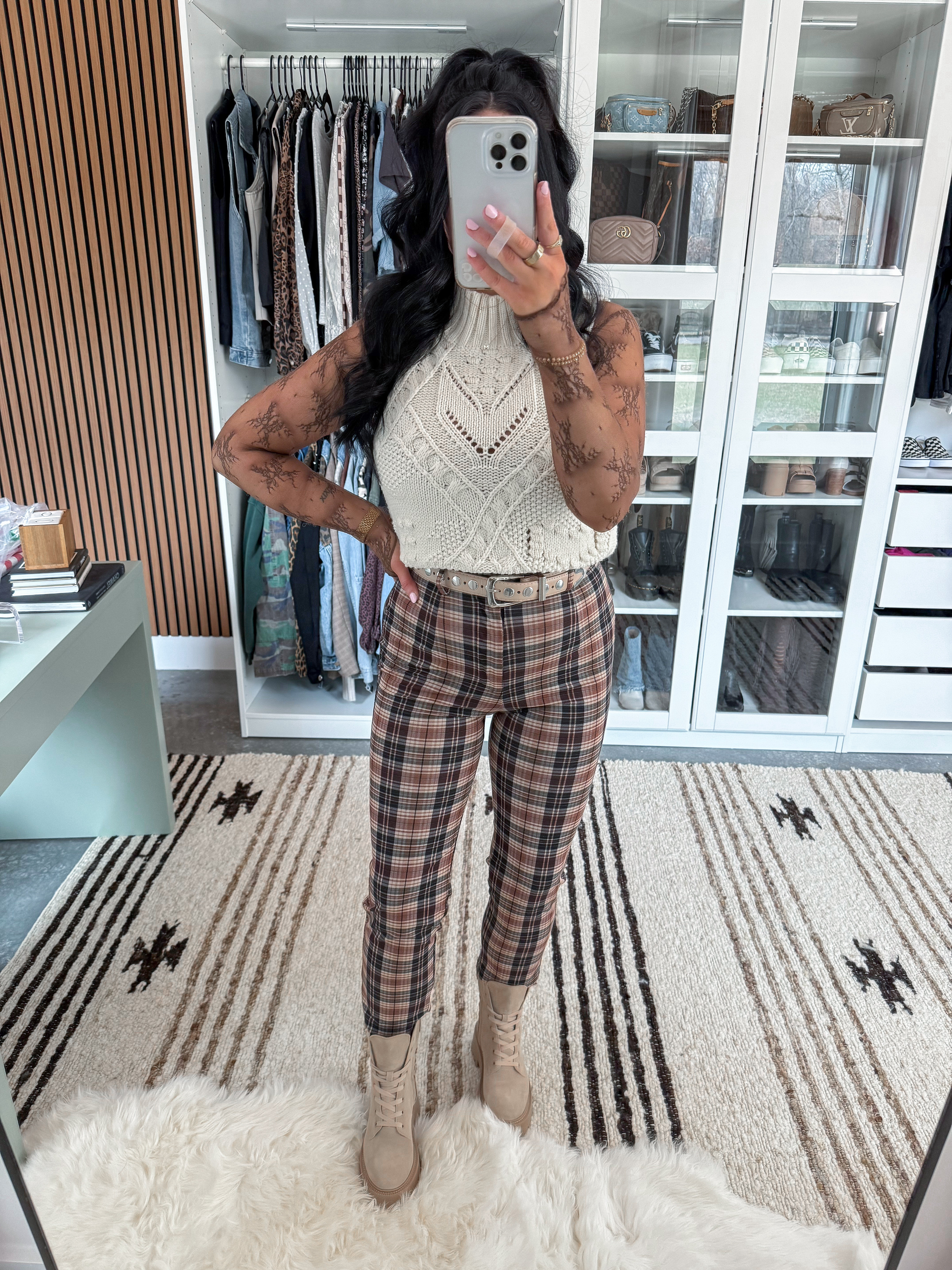 Elevated Casual Church Outfit 🤎

Sweater Vest - small
Lace Top - xs
Pants - xs, but definitely need a small for the bump currently! (dark brown color)
Belt - 27-31

This look might be one of my favorites! I love the lace and plaid combo paired with this chunky knit sweater vest! Finished the look with some platform combat boots for an edgier vibe. 👏🏼

 

 

#LTKootd #LTKBump