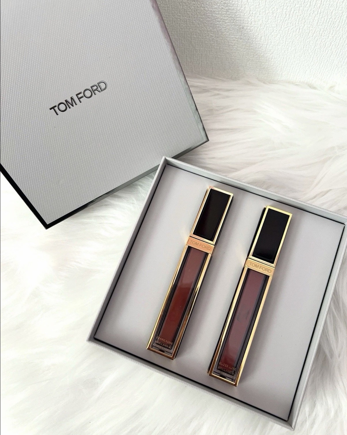 This Tom Ford Gloss Luxe Lip Gloss gives that high-shine, smooth finish without the uncomfortable sticky feel versus other brands. 

It makes the  lips look fuller and more hydrated in seconds and it layers perfectly with your favorite lip liner.

It’s definitely a splurge, but if you love a luxe beauty moment it’s totally worth it!

hydrating lip gloss, Tom Ford beauty, glossy lips

#LTKBeauty