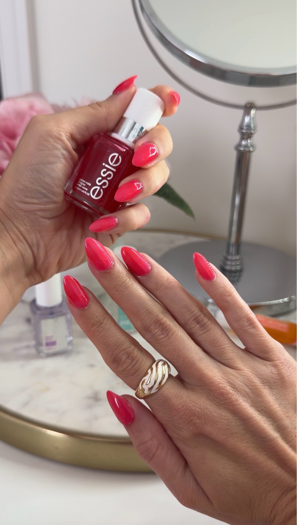 #ad #essiepartner 🤍✨🤏🏼 the perfect mani in 30 seconds with @essie! This bright jewel tone pink is giving me life & the perfect color to end summer on! 

Comment LOVE to get my full mani line up sent over to directly! Everything is available at @target and in my LTK! 

#targetpartner #target #essie

#LTKgrwm #LTKBeauty #LTKselfcare