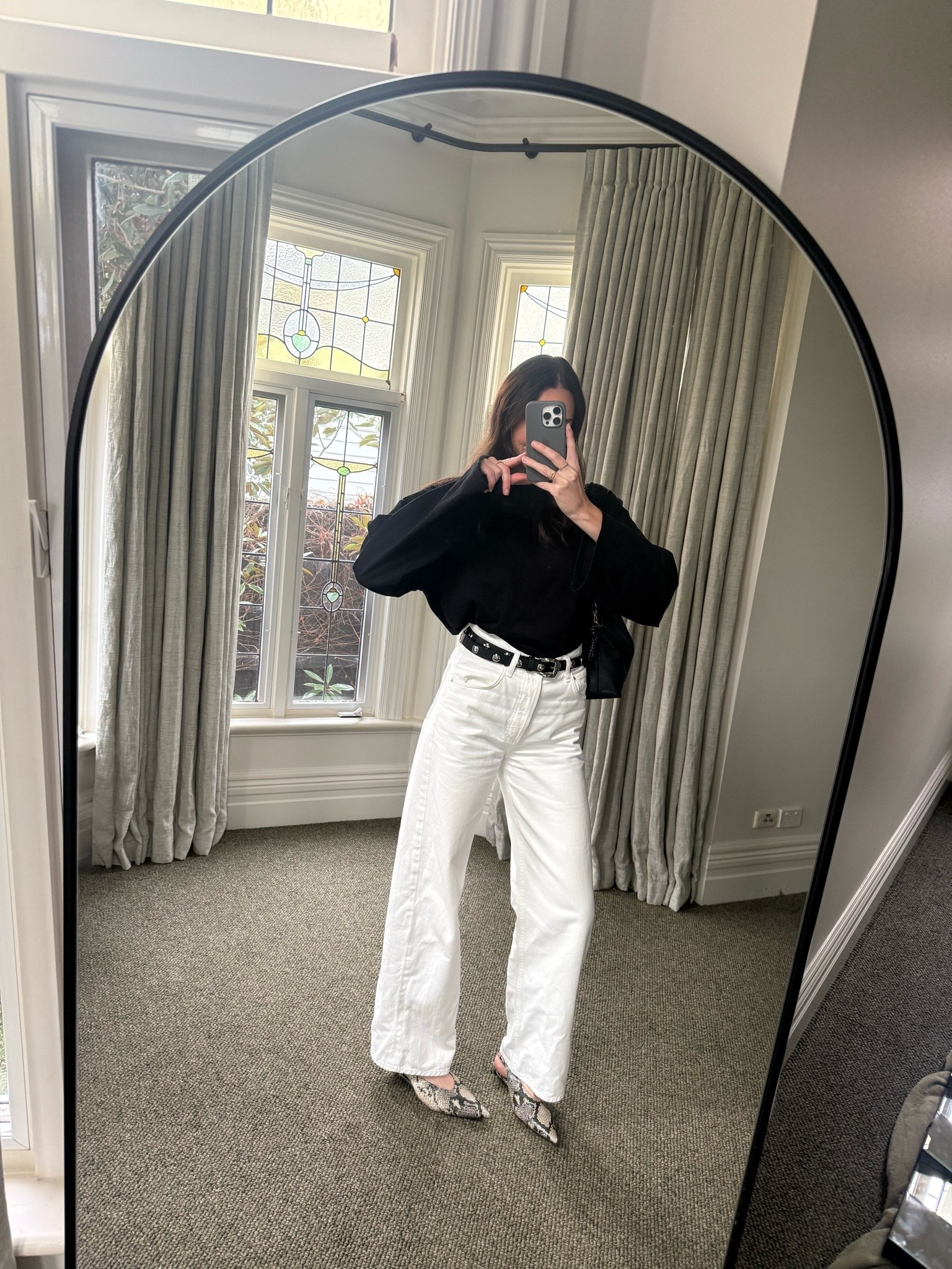 Sunday lunch - elevated chic look 

Black long sleeve top 
White baggy jeans 
Black weather studded belt 
Snake skin kitten heels

#LTKaustralia #LTKautumn #LTKwinter