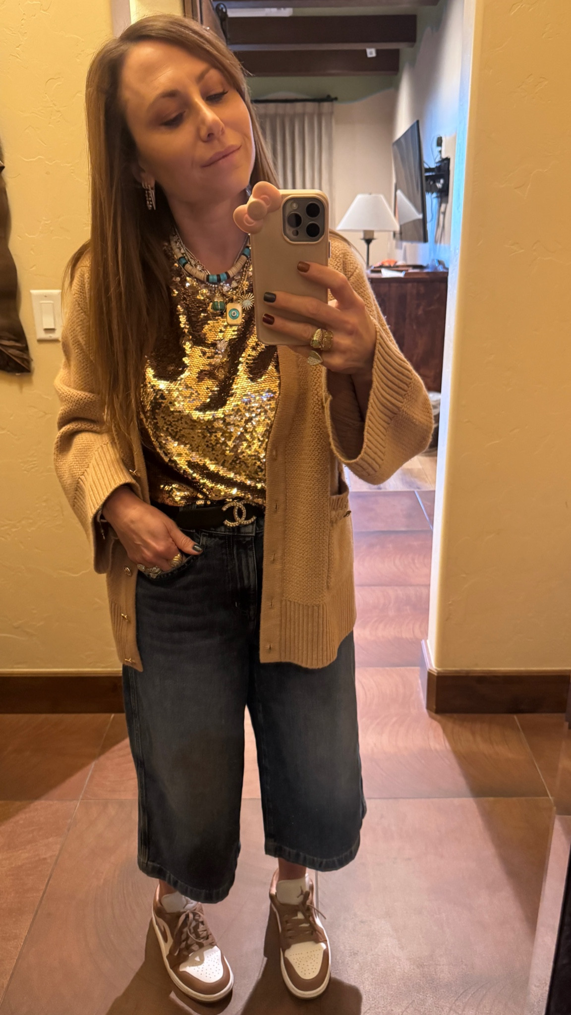 Always have to add a little sparkle to the fit. 🙌