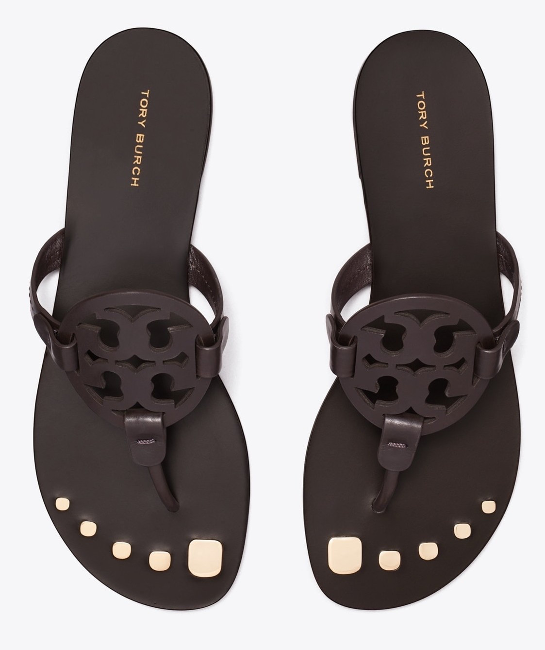 Okay I love a classic… but make it a little quirky 🤎✨ these sandals had me at the chic logo AND the playful toe print detail — like a tiny unexpected twist that makes them feel so fun.

The perfect mix of polished + personality 🙌🏼
Linked on my LTK 💁‍♀️ #LTKStyle #SouthernGirlStaples #SummerFinds

#LTKSeasonal #LTKTravel #LTKmomlife
