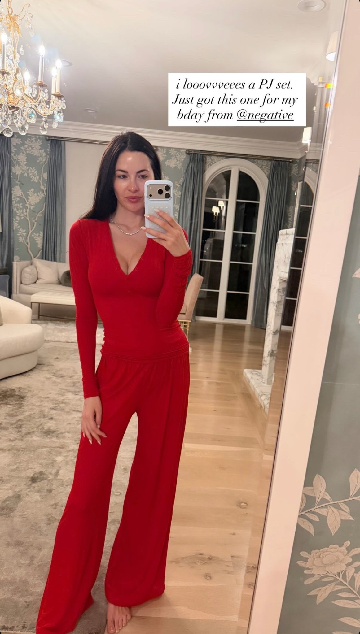 Pajamas linked here ❤️

#LTKSeasonal #LTKootd #LTKmomlife