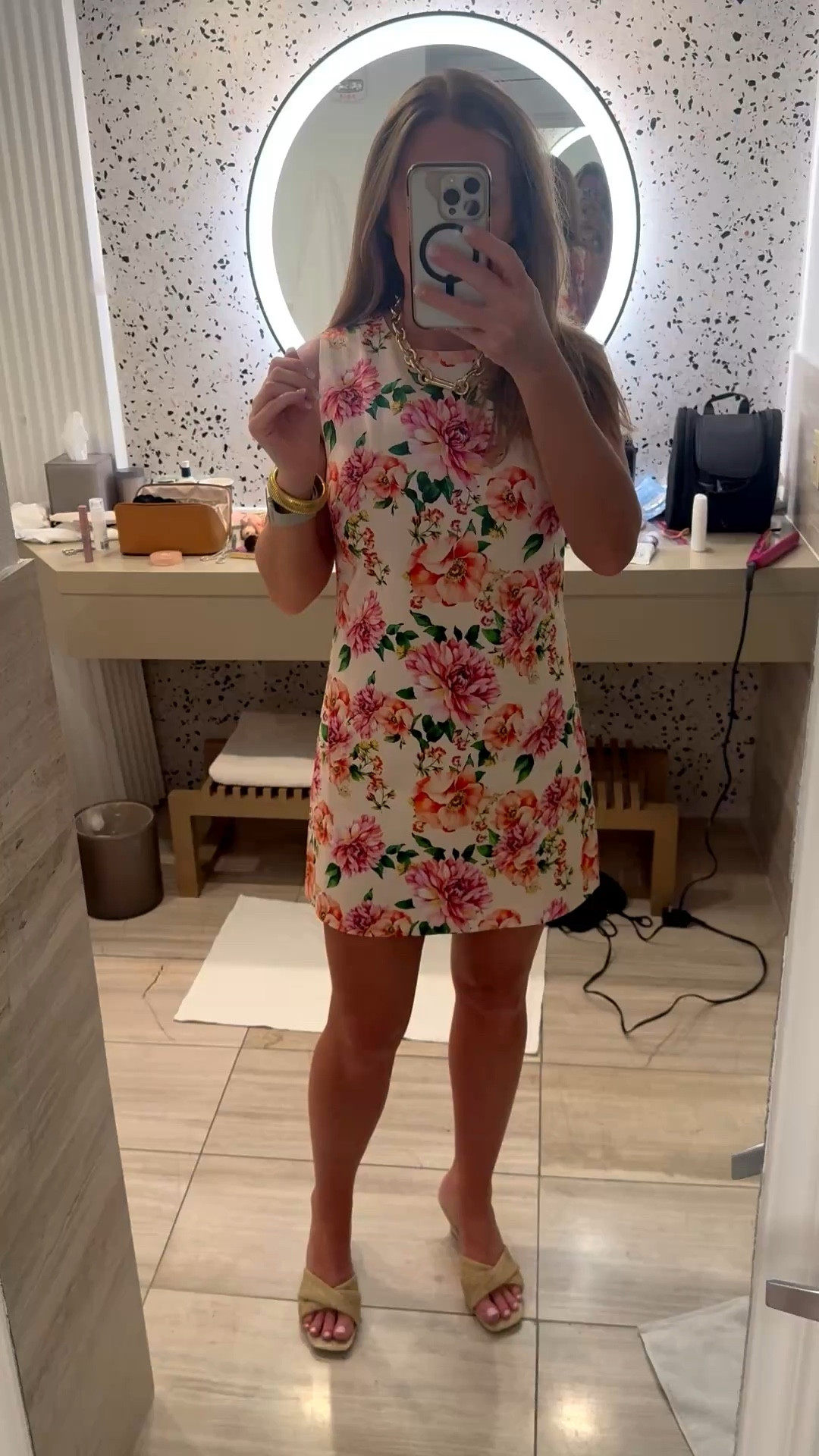 Love this floral shift dress for Spring or Easter! Fits true to size, I’m wearing a Medium. Mini length. So bright and colorful!


#LTKootd #LTKOver40 #LTKSeasonal