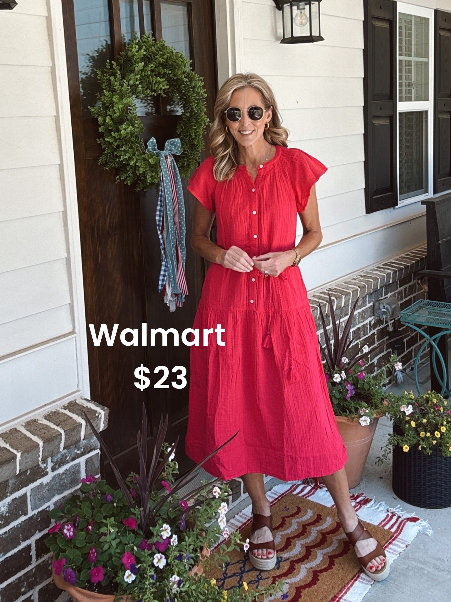 These new arrival dresses are from Walmart all under $30… Linen Blinn Field pockets and everything that you need to make you look cute and feel comfortable this summer.. each style comes in multiple color options. I am wearing an extra small.