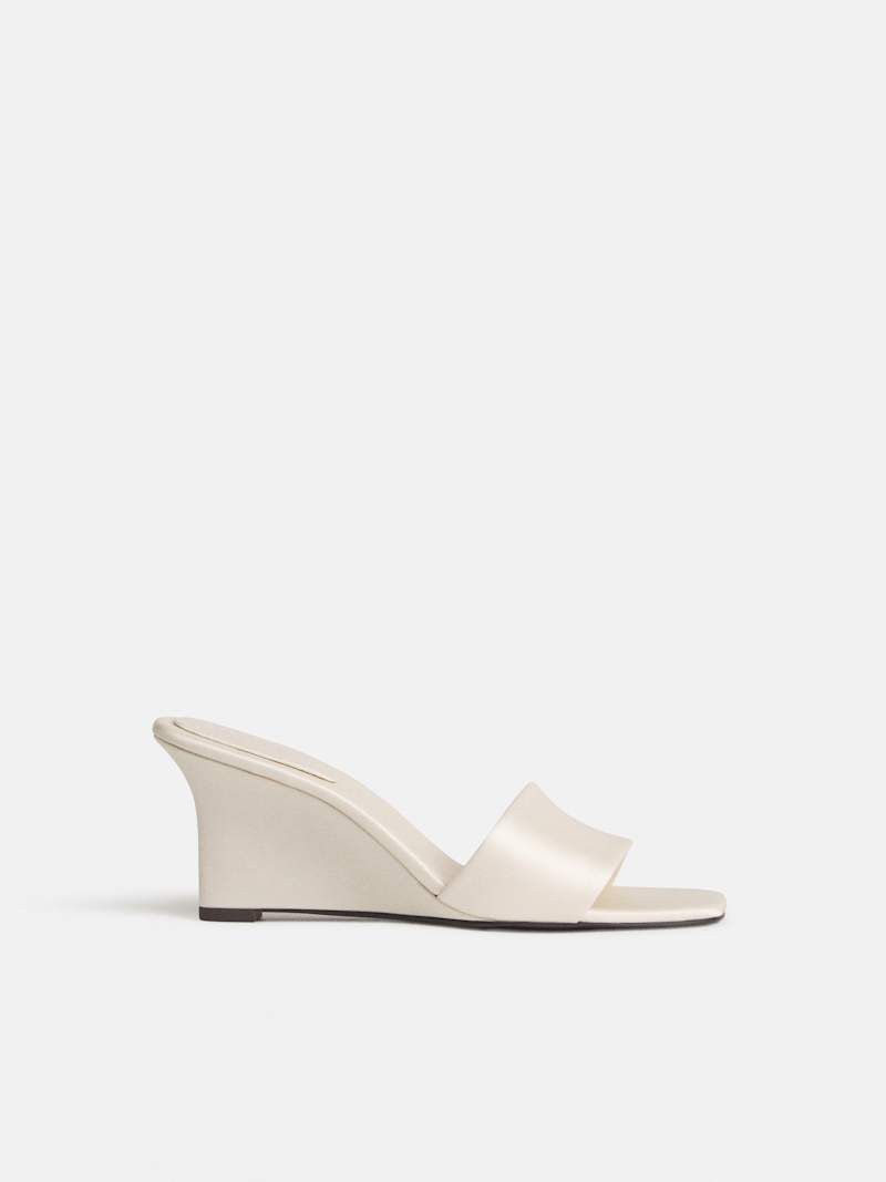 Reformation Gabriella Wedge Red 11 | Reformation (Global)
