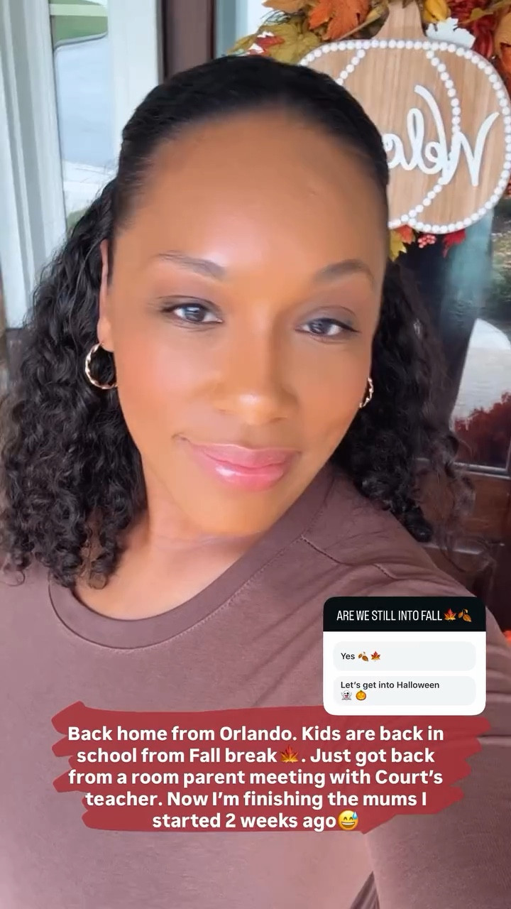 🍂 Cozying up the porch for fall 🍂 There’s just something about pumpkins, warm textures, and soft lighting that makes this season my favorite. Whether it’s morning coffee on the steps or evening chats by the lantern glow, this little space is giving all the autumn vibes. 🍁✨

I’ve linked everything I used to pull this together.  From pumpkins to porch accents, so you can make your own home feel just as cozy this season. 🏡

#FallPorchDecor #LTKhome #LTKseasonal


#LTKFamily #LTKHome #LTKSeasonal