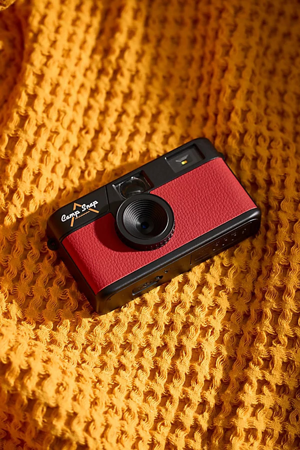 Camp Snap Screen-Free Digital Camera in Red at Urban Outfitters | Urban Outfitters (US and RoW)