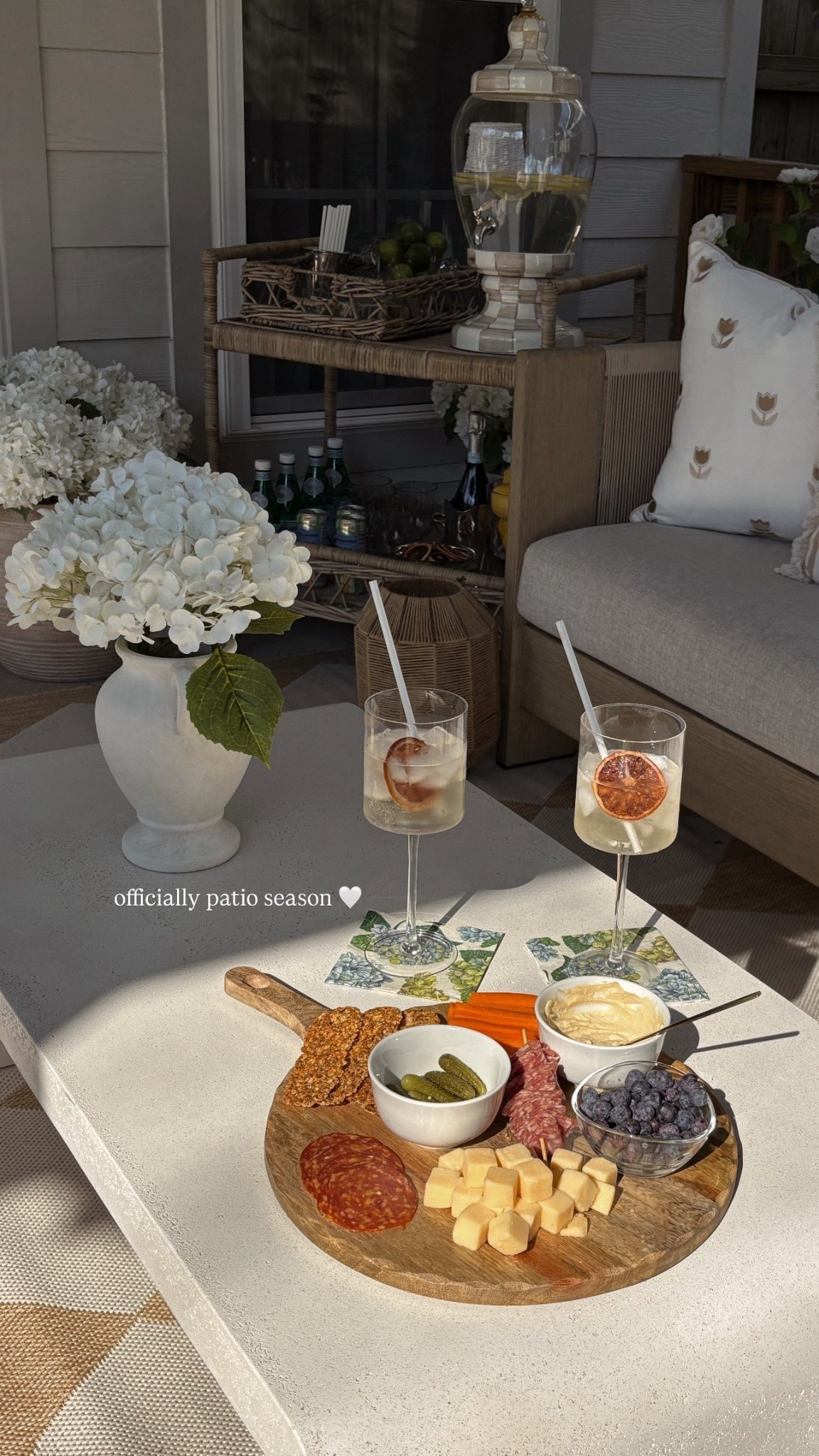 So excited for spring and summer evenings like these 🤍👏🏼

#LTKdayinmylife #LTKHome