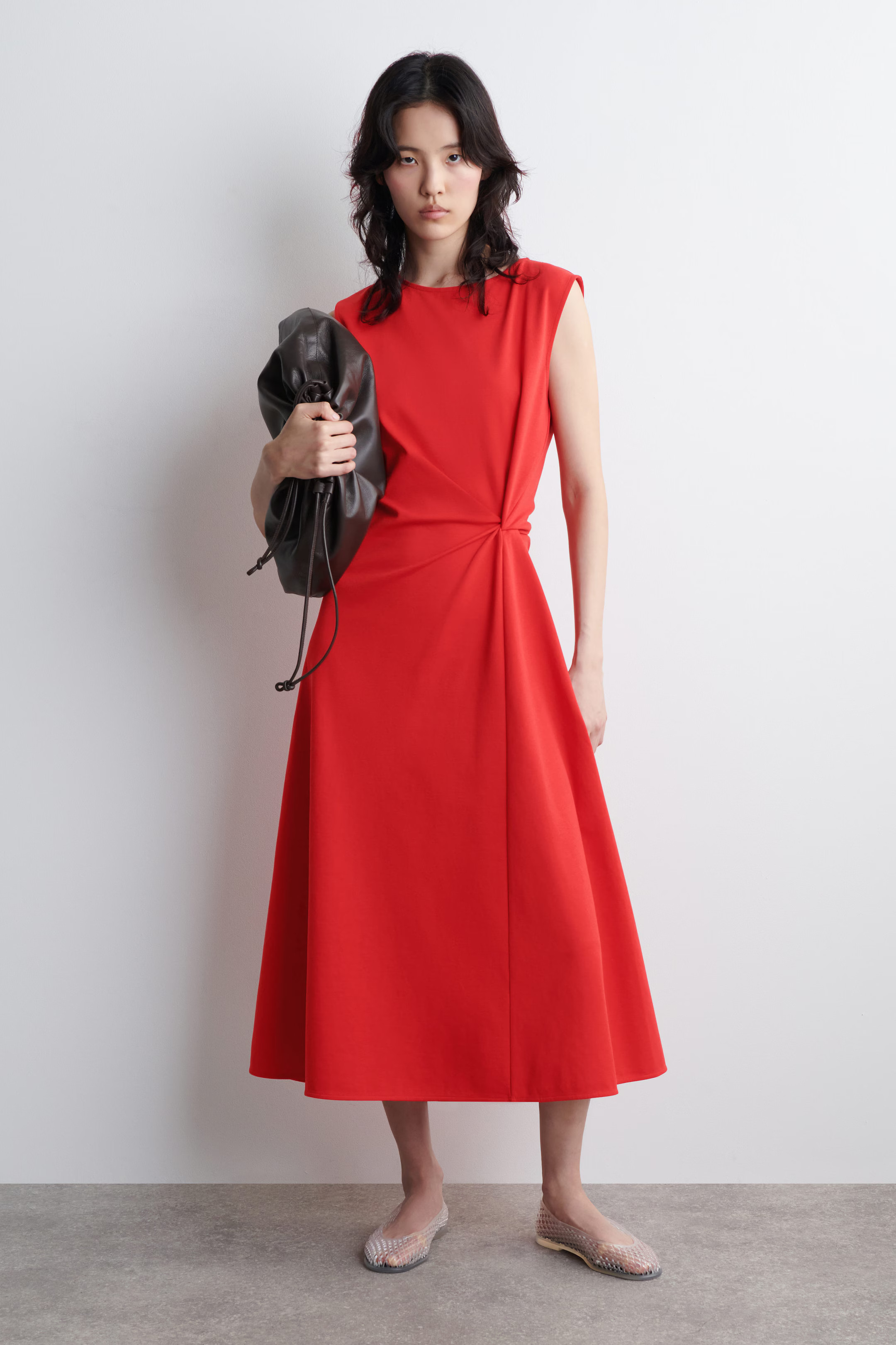 TWIST-DETAIL MIDI DRESS - RED | COS US | COS (US)