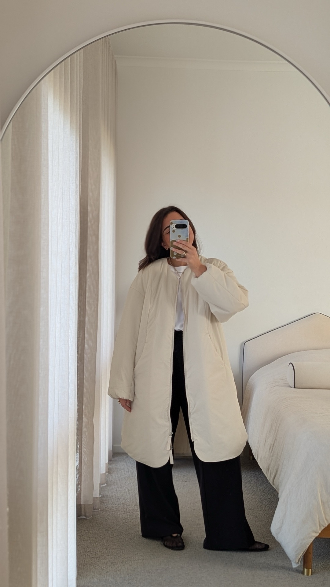 Outerwear that actually feels practical and chic? Done!

The ThermoZen Women’s Insulated Long Jacket from Lululemon will become one of those throw on and go winter pieces that makes getting dressed easier.

Warm without feeling bulky, streamlined through the body and still chic enough to wear beyond activewear.. and the rest of my not so activewear look that feels just like it.. well that's @lululemon too!

#LTKaustralia