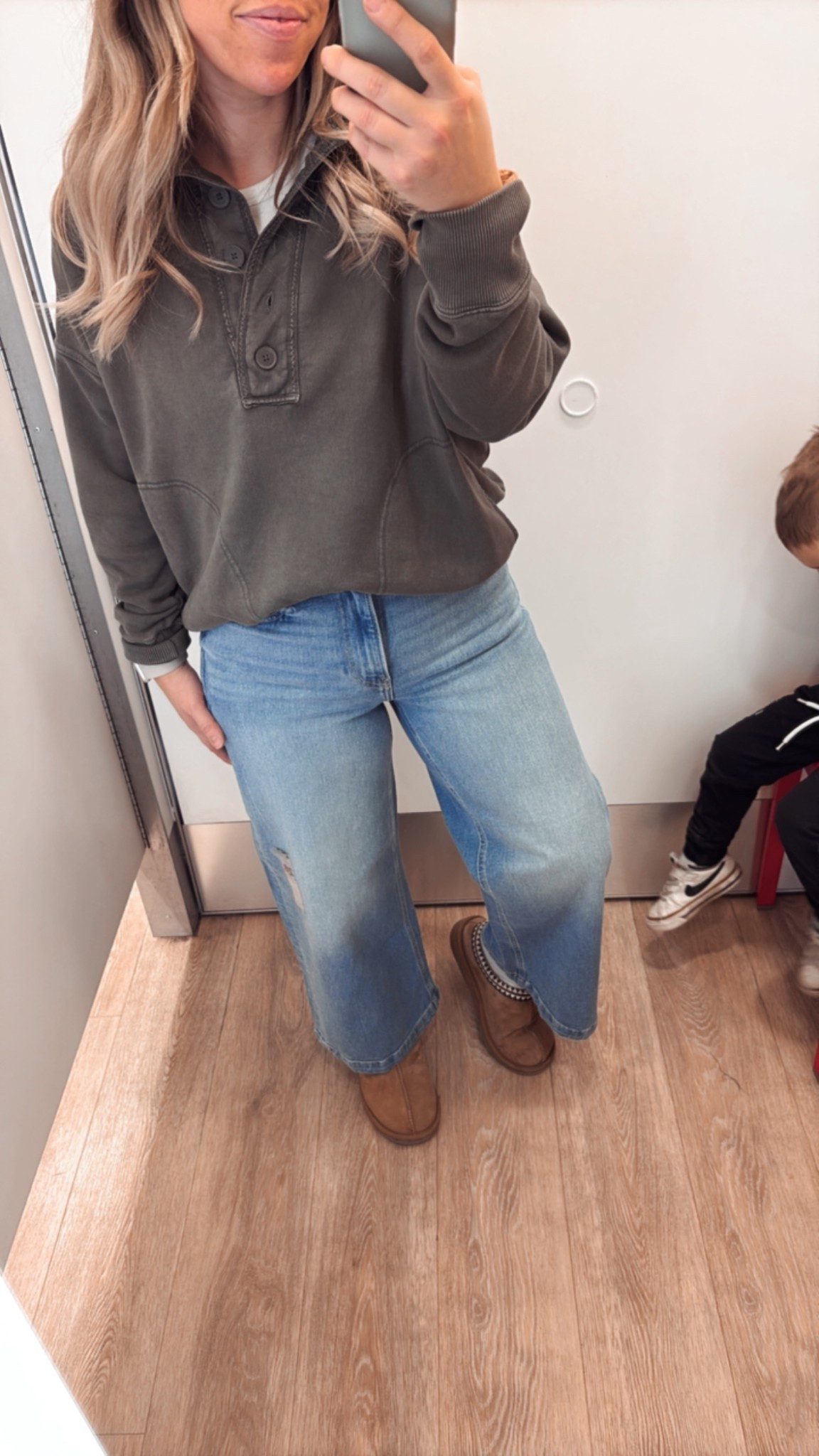 These jeans are 40% off and extra 10 with code family today!! Grabbing them!!

#LTKspring #LTKsale #LTKcanada