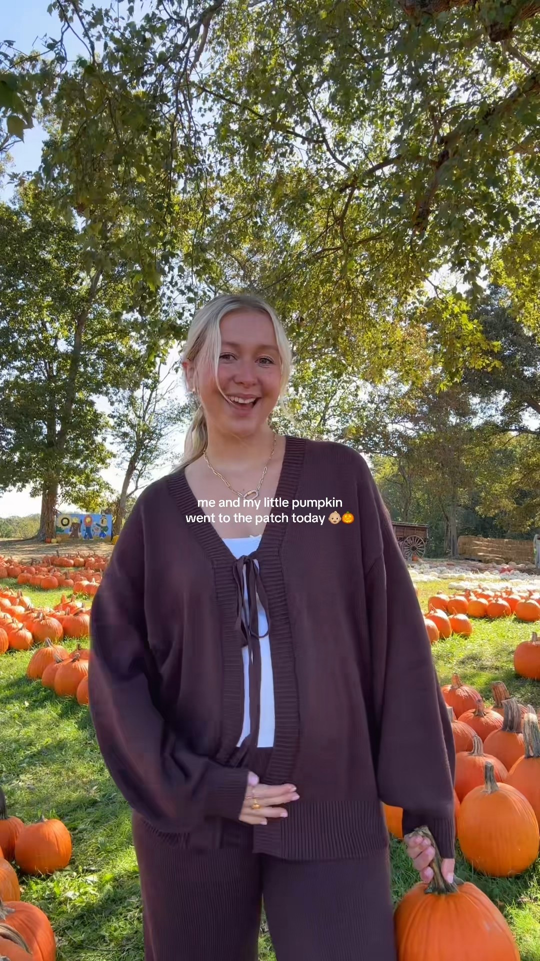 I can’t believe this time next year I’ll have a 9 month old! I’ve been obsessed with this set 🤎 this color is sold out but they have cream available! code HILLARY to save 


#pregnancyoutfits #bumpstyle #fallstyle #autumnoutfits 

#LTKBump #LTKSeasonal #LTKStyleTip