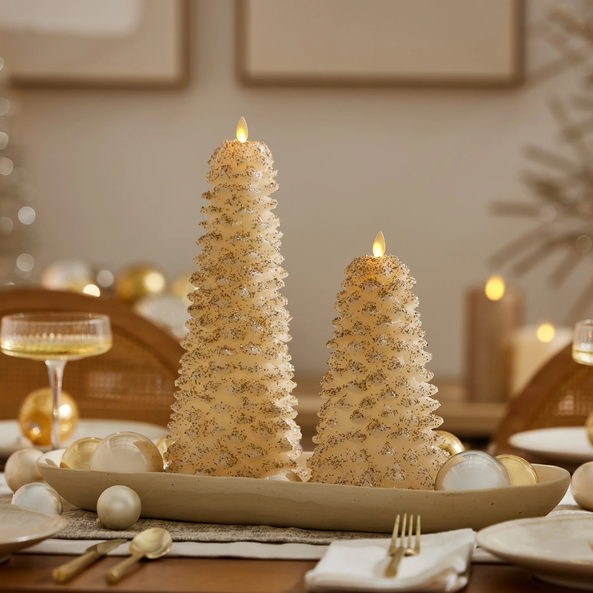 White Swan Flameless Candle North Tree | Luminara