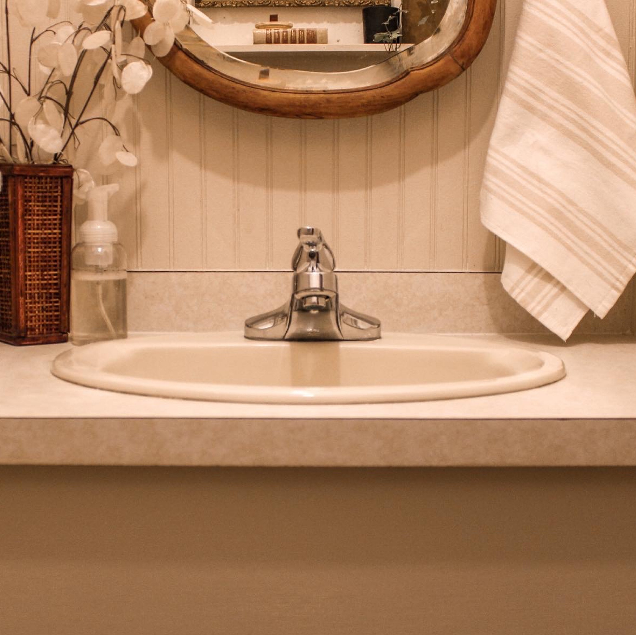 We gave our downstairs power room / bathroom a complete makeover this spring! Here’s some links to a few of my favorite details that helped pull this space together! 

#LTKhome