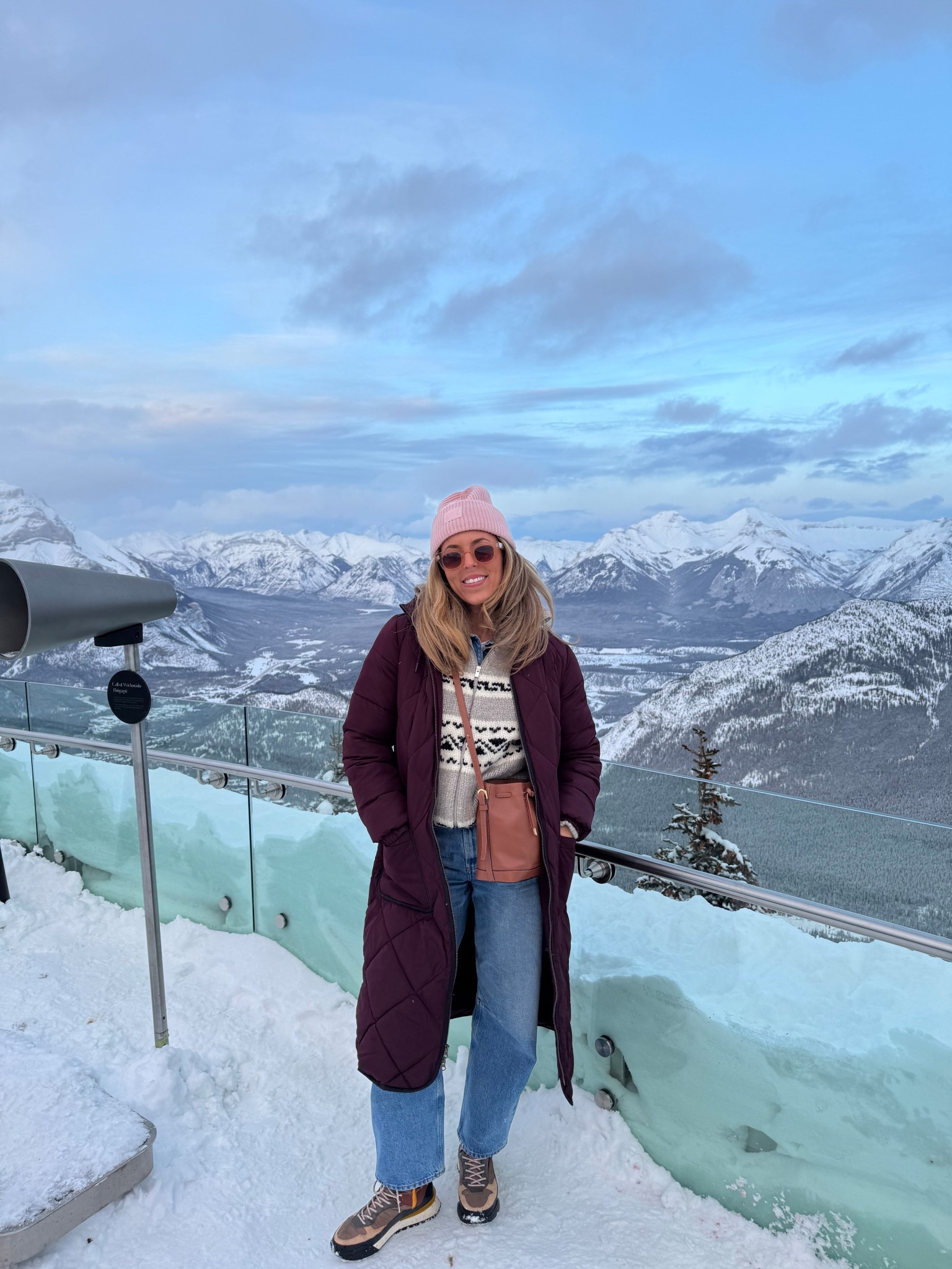 Size small coat 
Size medium sweater 
Size medium jean 
Size 26 Jean 