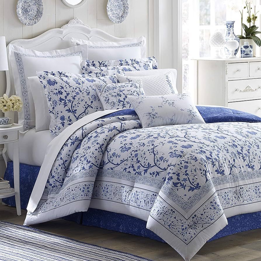 Laura Ashley Home - Queen Duvet Cover Set, Reversible Cotton Bedding with Matching Shams, Lightweigh | Amazon (US)