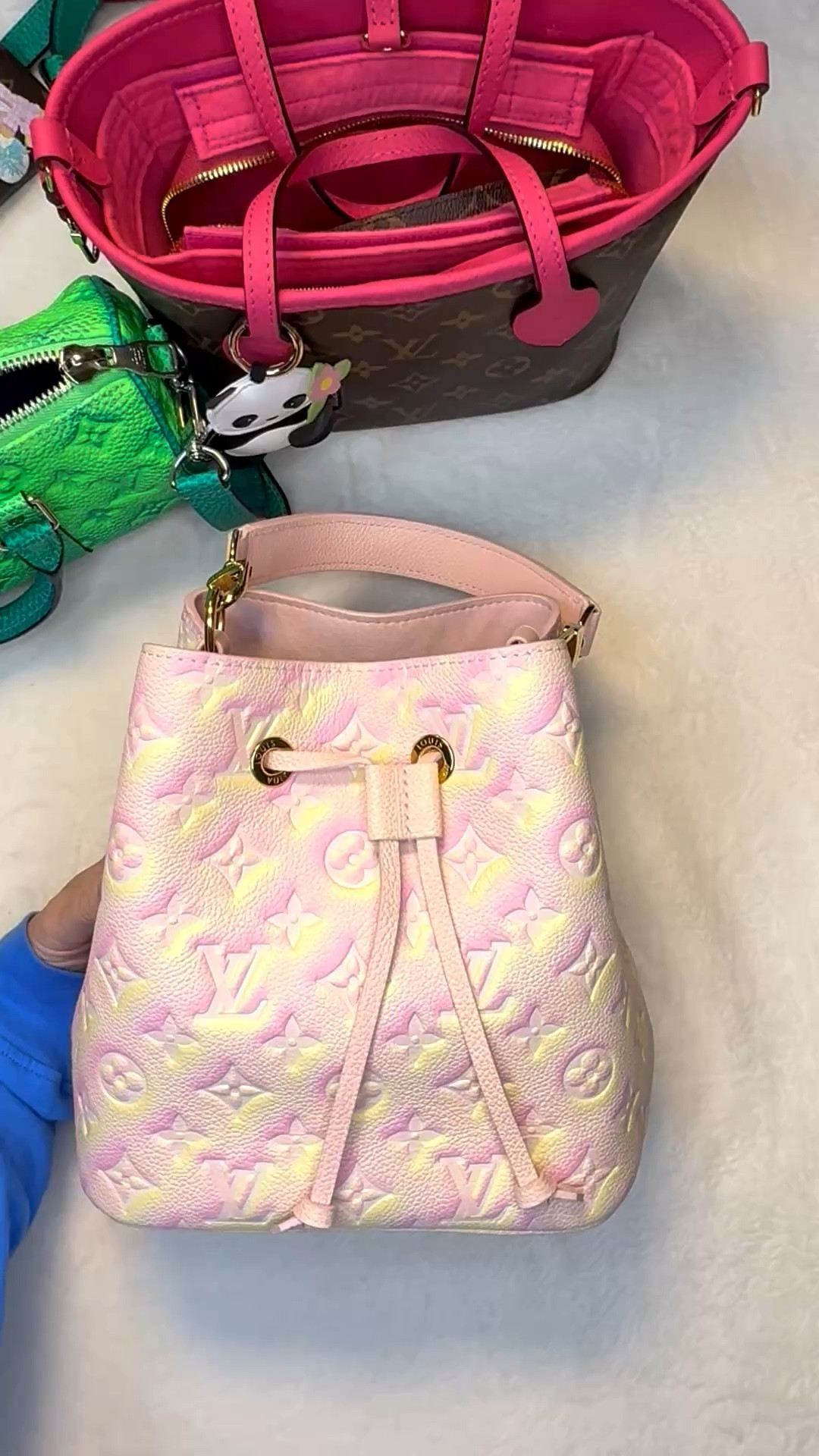 See what fits in the Louis Vuitton NeoNoe BB. 

#LTKmomlife #LTKdayinmylife