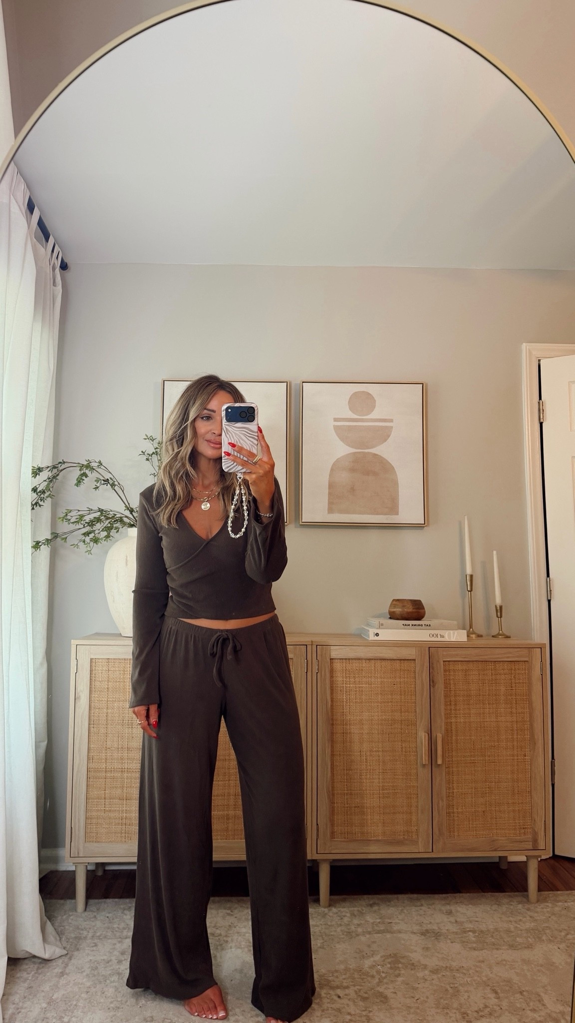 cozy lounge set under $20 🤎i’m wearing a size M. the pants have an elastic drawstring.   #LTKxWALMART @Walmart

#LTKootd