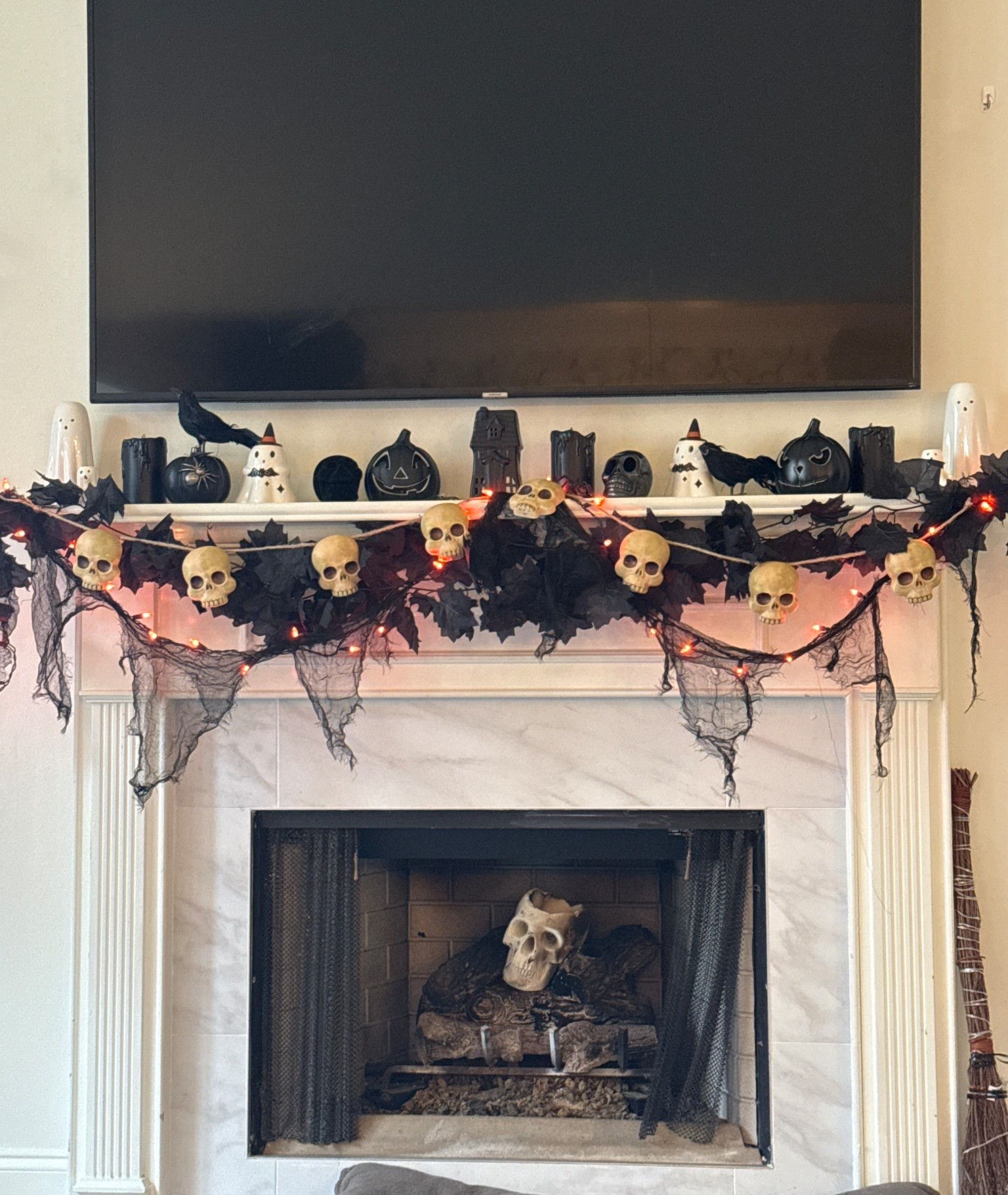 Halloween mantle is almost done 💀🕸️

#LTKHome #LTKHalloween #LTKSeasonal
