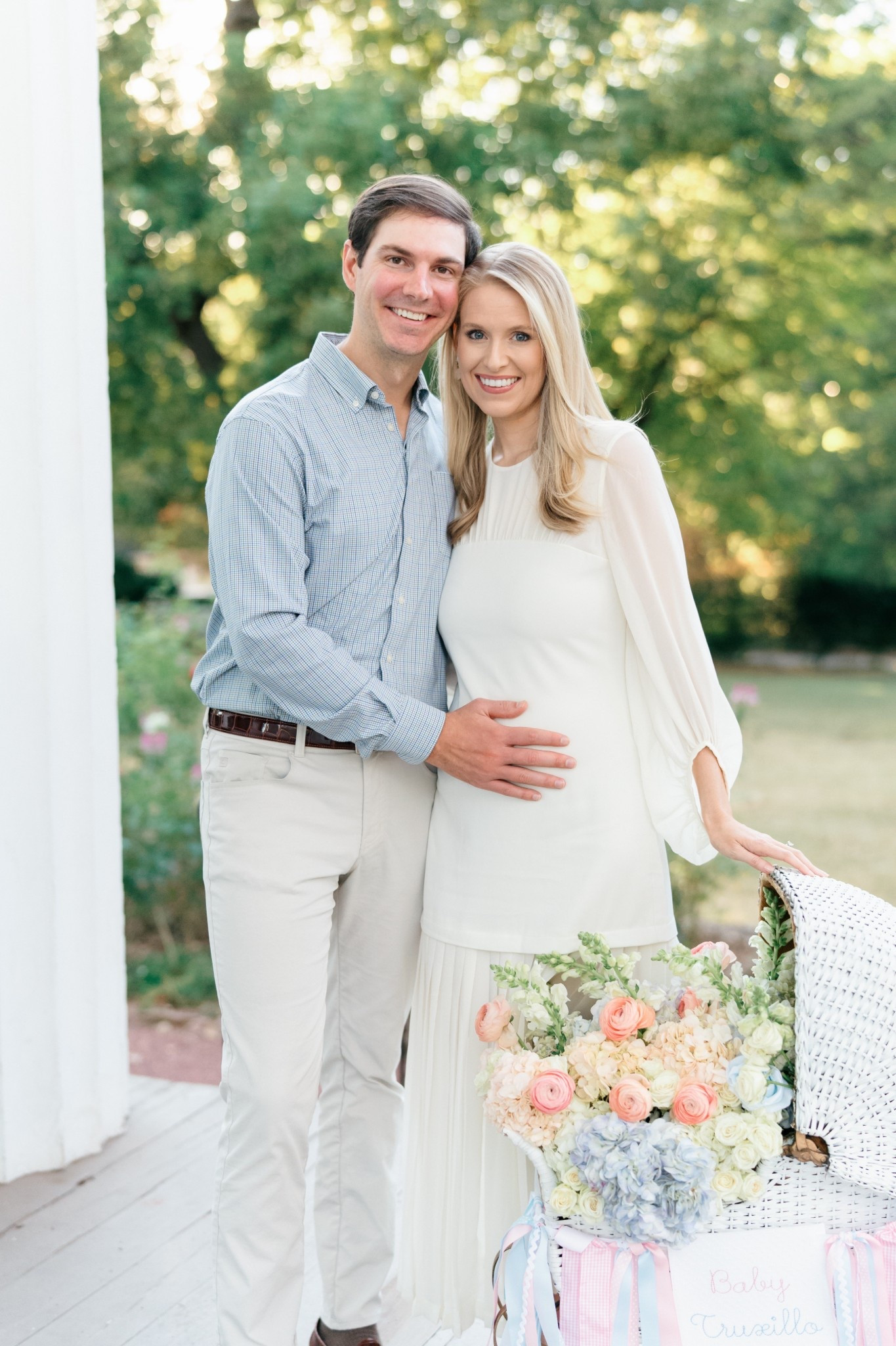 Baby announcement dress
Baptism dress
Engagement pictures
Baby pictures 