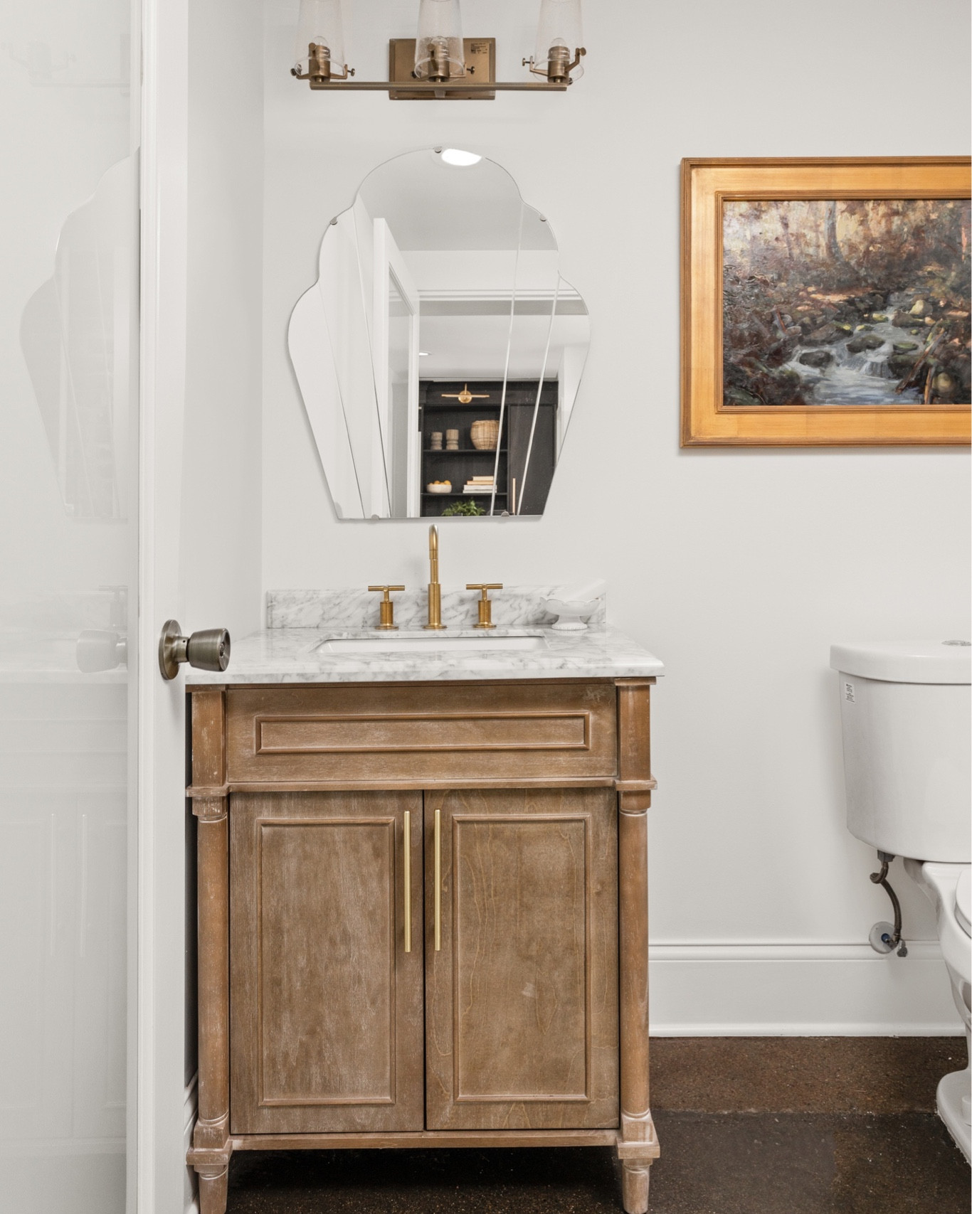 A gorgeous bathroom doesn’t have to be complicated! 

#LTKhome