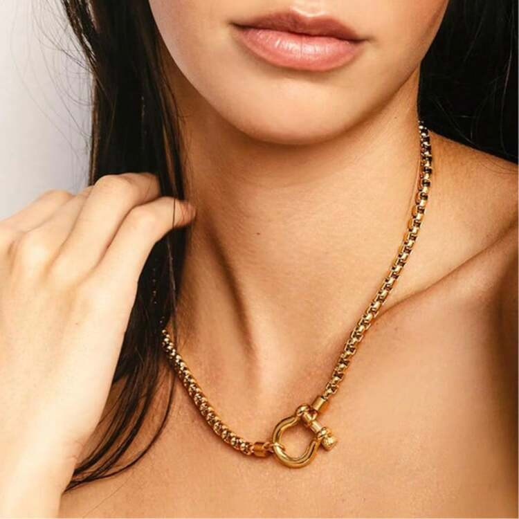 Horsebit necklace | SHEIN