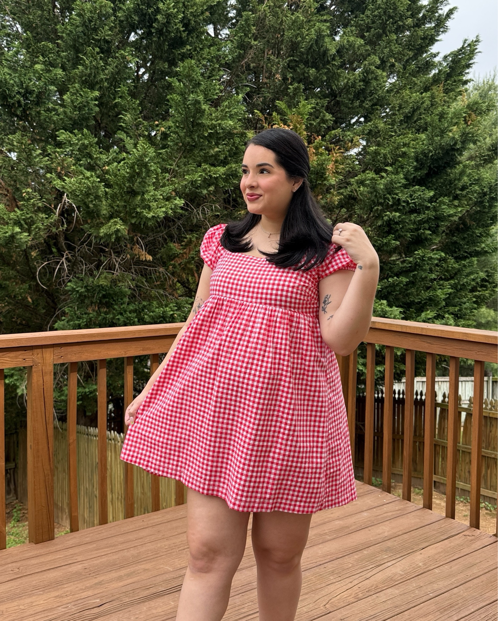 Red and white gingham dress 🍒❤️🤍
Sooooo obsessed with this dress!!! It isn’t maternity but it’s suuuuper bump friendly and comfy!! 😍😍 
#ginghamdresss #redandwhitedress #ginghamshortdress 

#LTKBeauty #LTKBump #LTKSeasonal