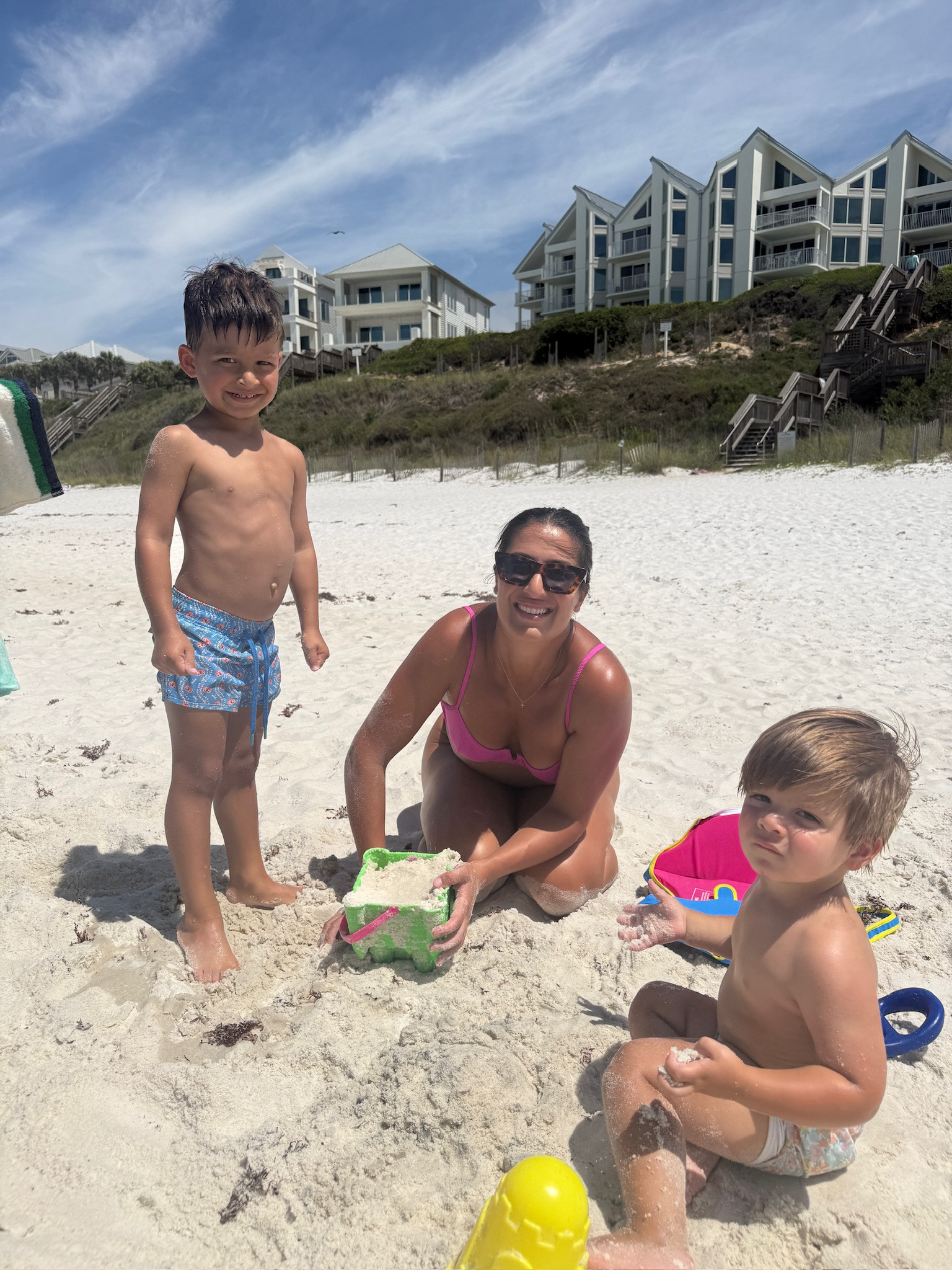 L space kini’s!!

Tts: M

L space, bikini, Vineyard vines, family fashion, family outfits, family vacay outfits, summer outfits, grace white

#LTKSwim #LTKKids #LTKSeasonal