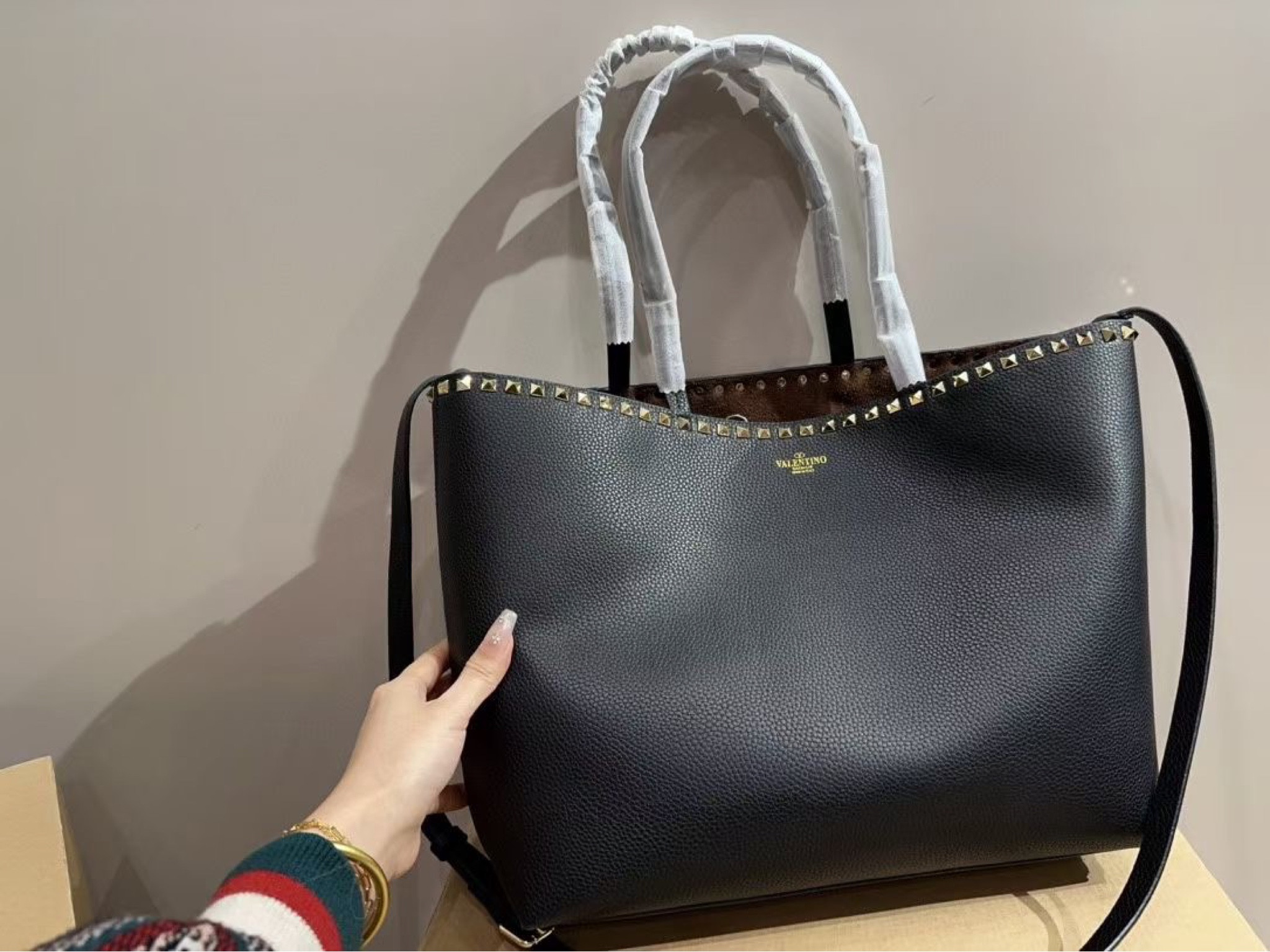 VALENTINO TOTE leather

#LTKSpringSale