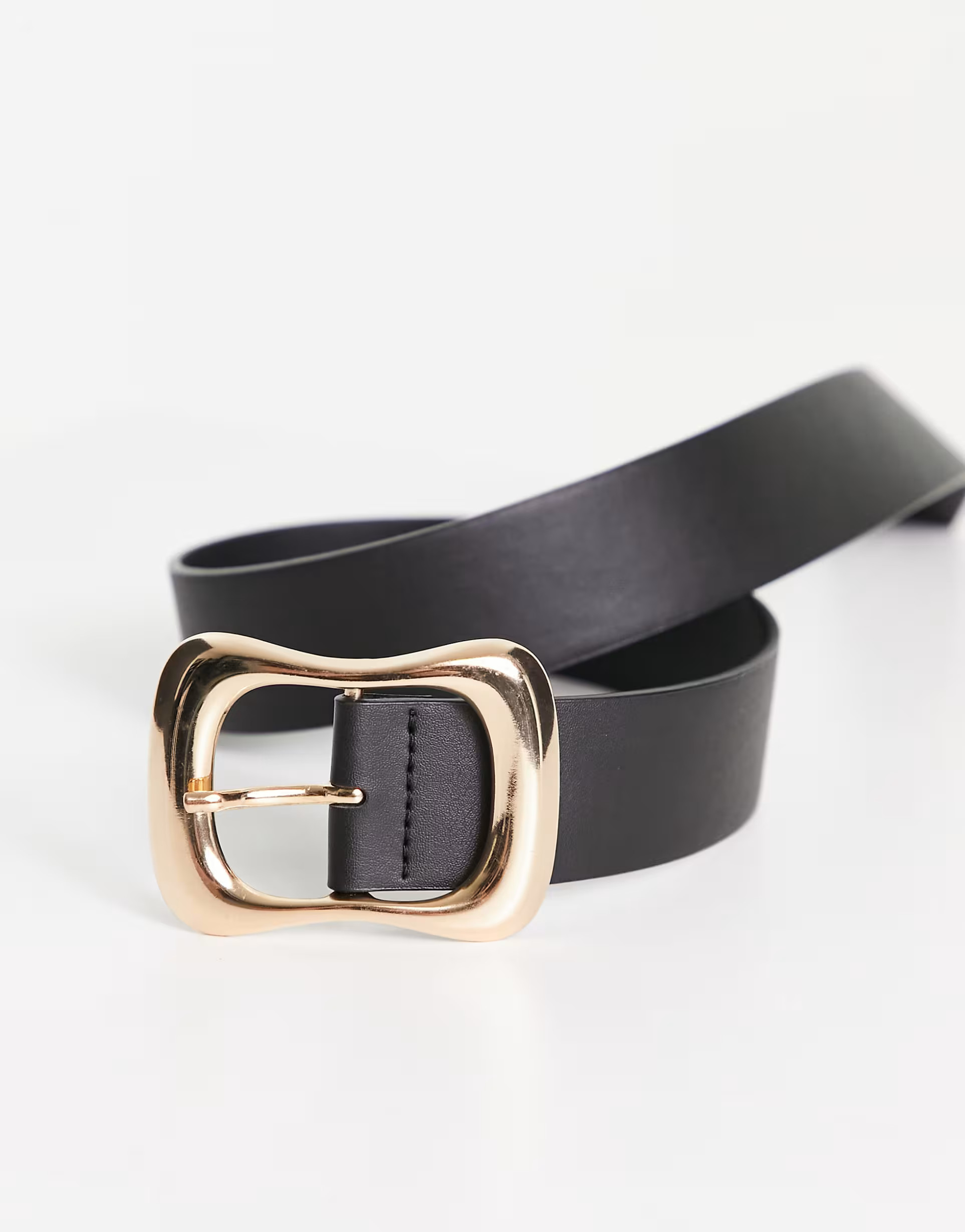 ASOS DESIGN wavy buckle belt in black | ASOS (Global)