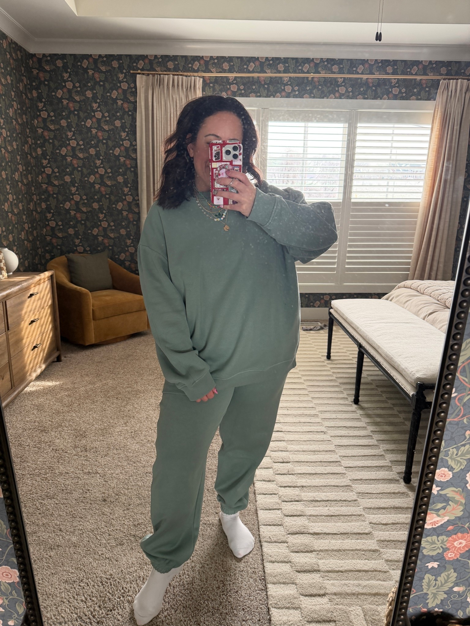 Casual OOTD wearing size XL adidas loungeset 

#LTKdayinmylife #LTKMidsize #LTKootd