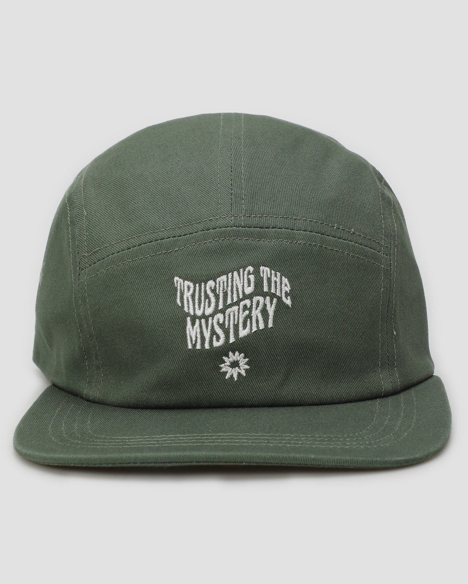 Boné masculino aba reta trusting the mistery verde | Accessori by Riachuelo | Riachuelo (BR)