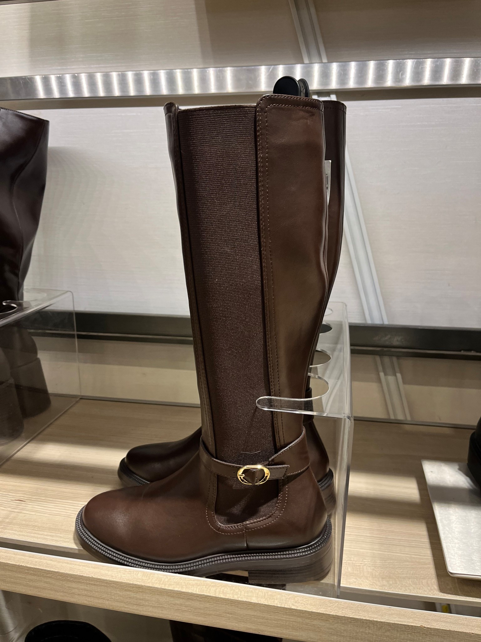 Boootttssss SZN 🤎

#autumn #hm #zara 
Tags: autumn outfits, autumn jacket, espresso brown, jeans, boots, knee high boots, leather jacket, brown suede jacket sweater , autumn  , office outfit , autumn outfit , jumper , knitwear , H&M , Zara , autumnal dress , tights, boots , leggings , Uggs , trench coat, Ugg boot , rocky oak , suede bomber 

#LTKautumn #LTKgiftguide #LTKwinter