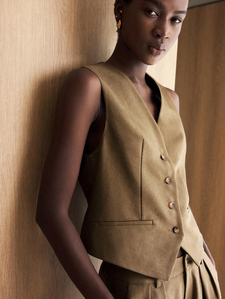 SHEIN BIZwear Women's Classic Casual Business Solid Color Button Front V-Neck Vest And Pockets Su... | SHEIN