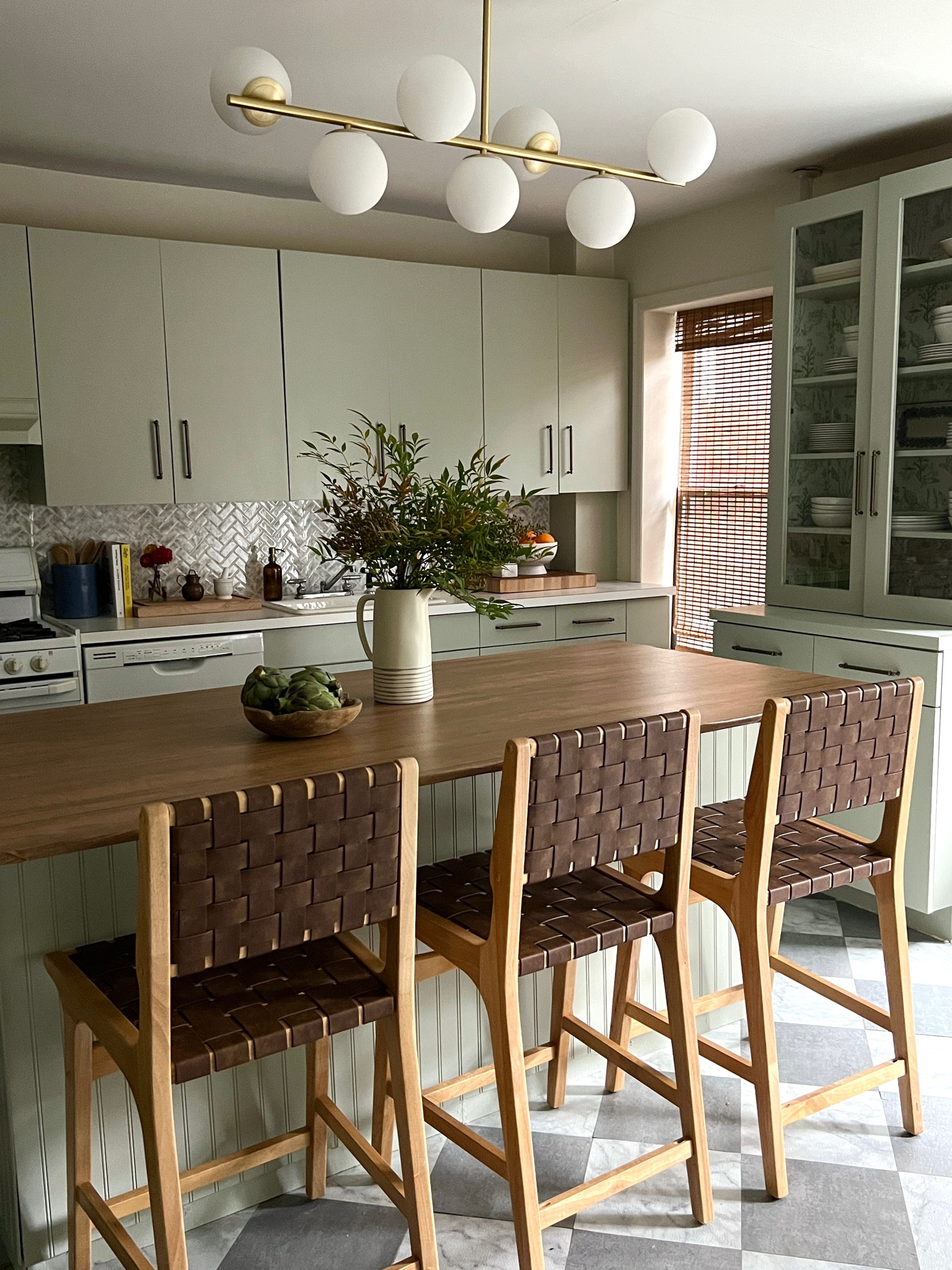 amazing what some peel & stick tiles can do to a space!!! 

#LTKhome #LTKstyletip #LTKfindsunder100