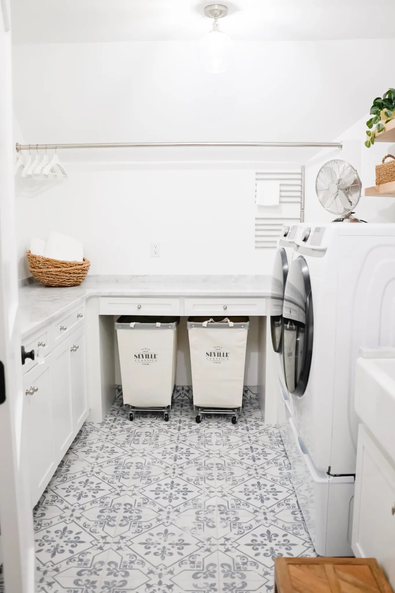 Functional Laundry Room Organization Blue Floral Tile Rolling Hamper 

#LTKhome