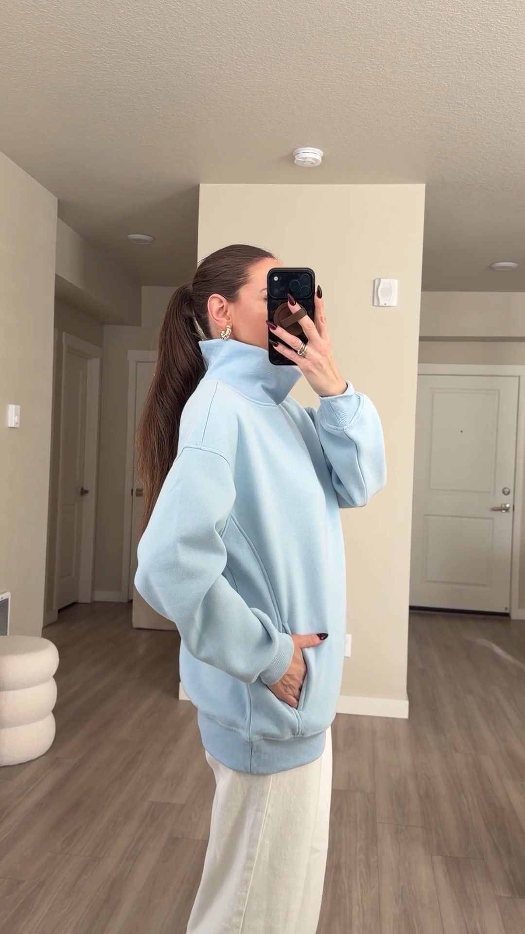 funnel neck sweater.  i'm 5'7 and wearing medium 

got it in four colors to try on .  many more colors available #funnelnecksweater #mocksweater #oversizedsweater